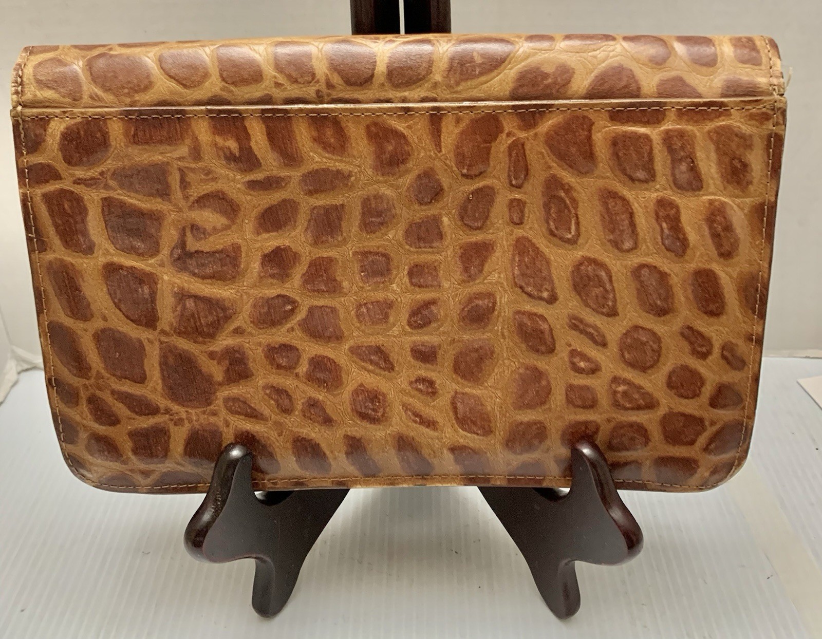 Vtg. Leather Alligator Embossed Envelope Style Purse Korea