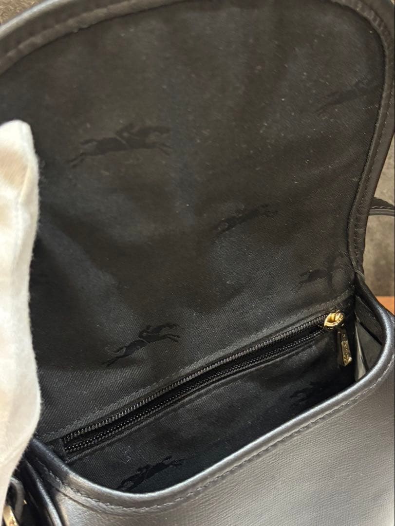 Longchamp Black Leather Shoulder Bag, 5.9 x 7.1 x 2.4 inches, Used