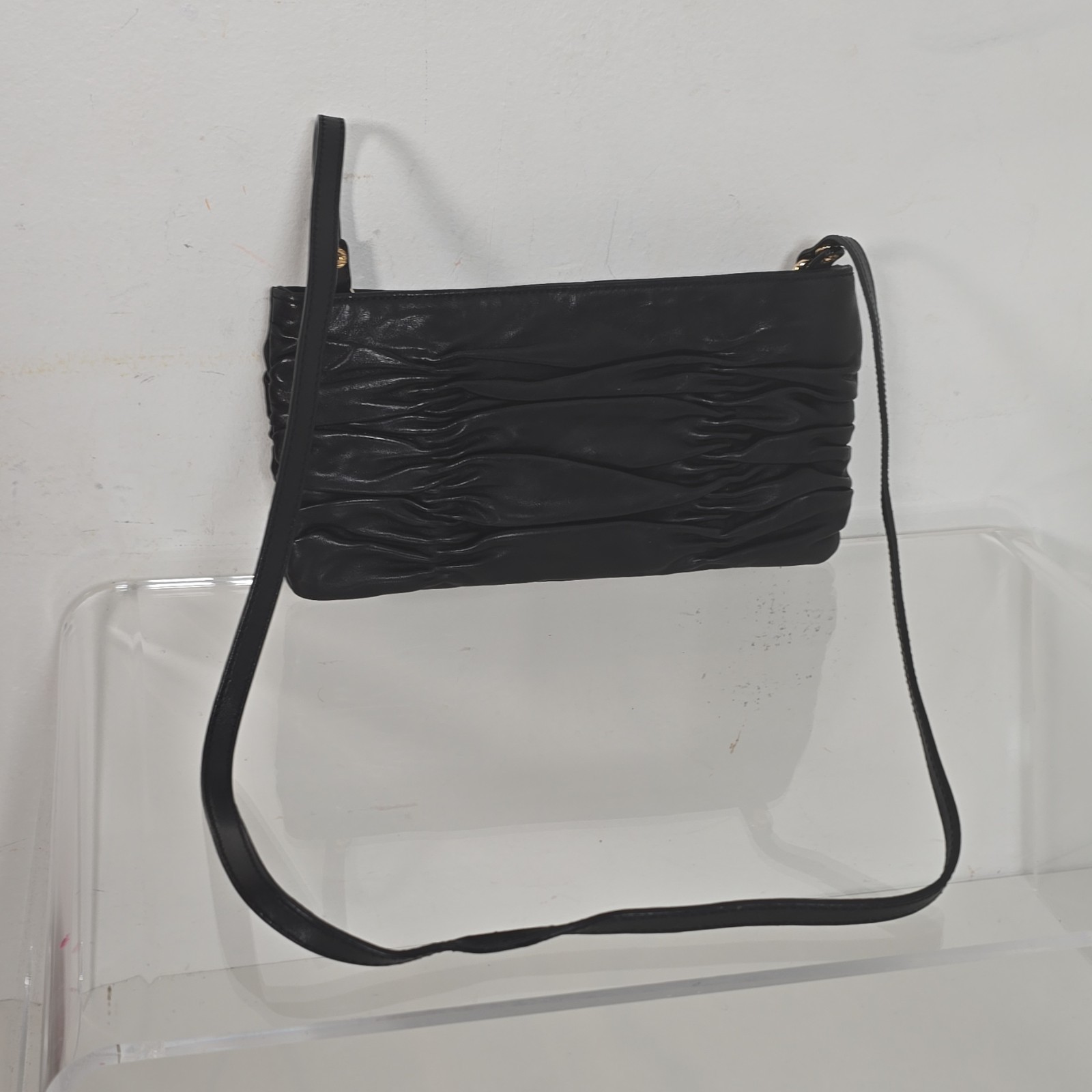 Black Ruched Zip Shoulder Bag Gold Hardware Lined Inner Pockets Women Small