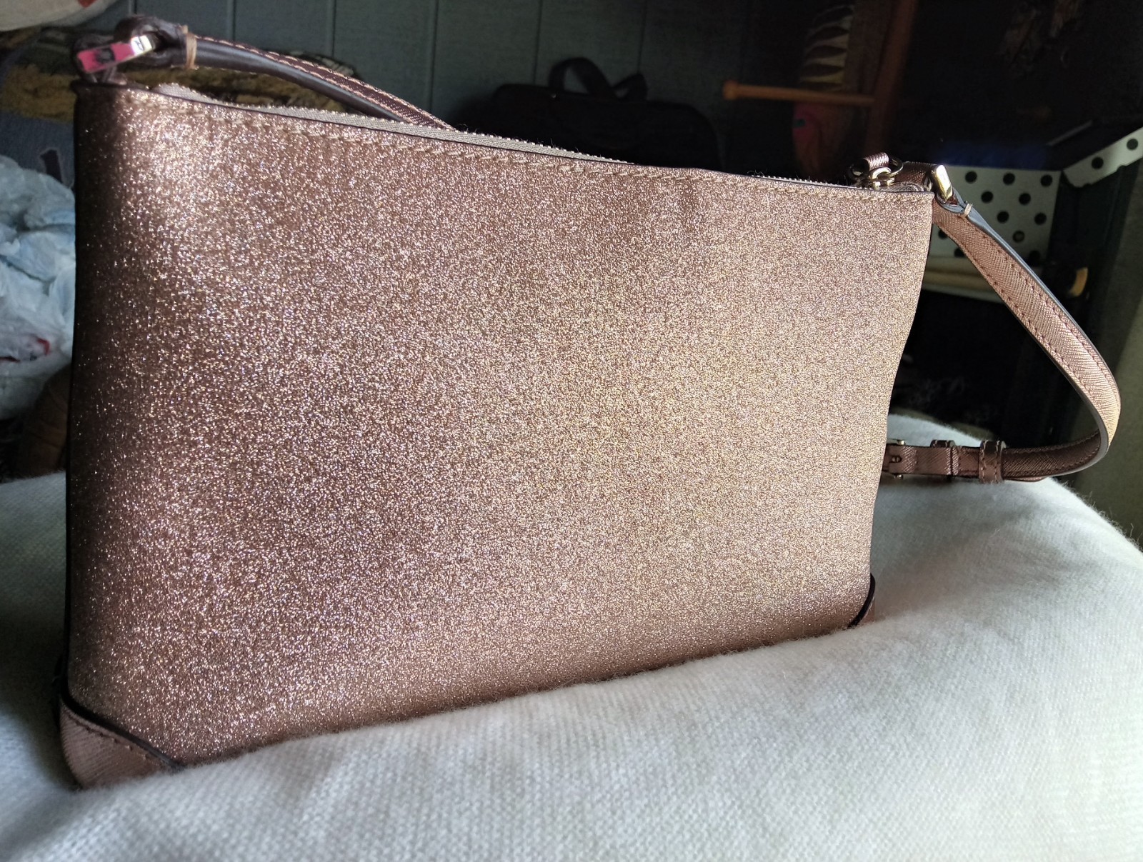 Kate Spade Shimmy Glitter Crossbody bag in rose gold, NWT