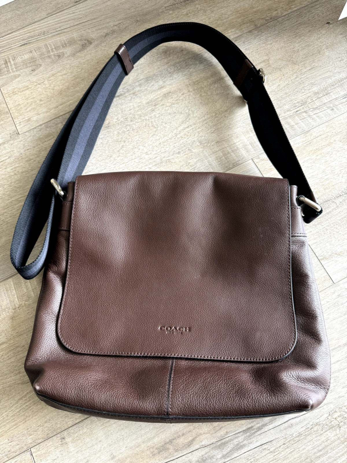 Coach Charles Messenger Back Brown Leather Crossbody Bag