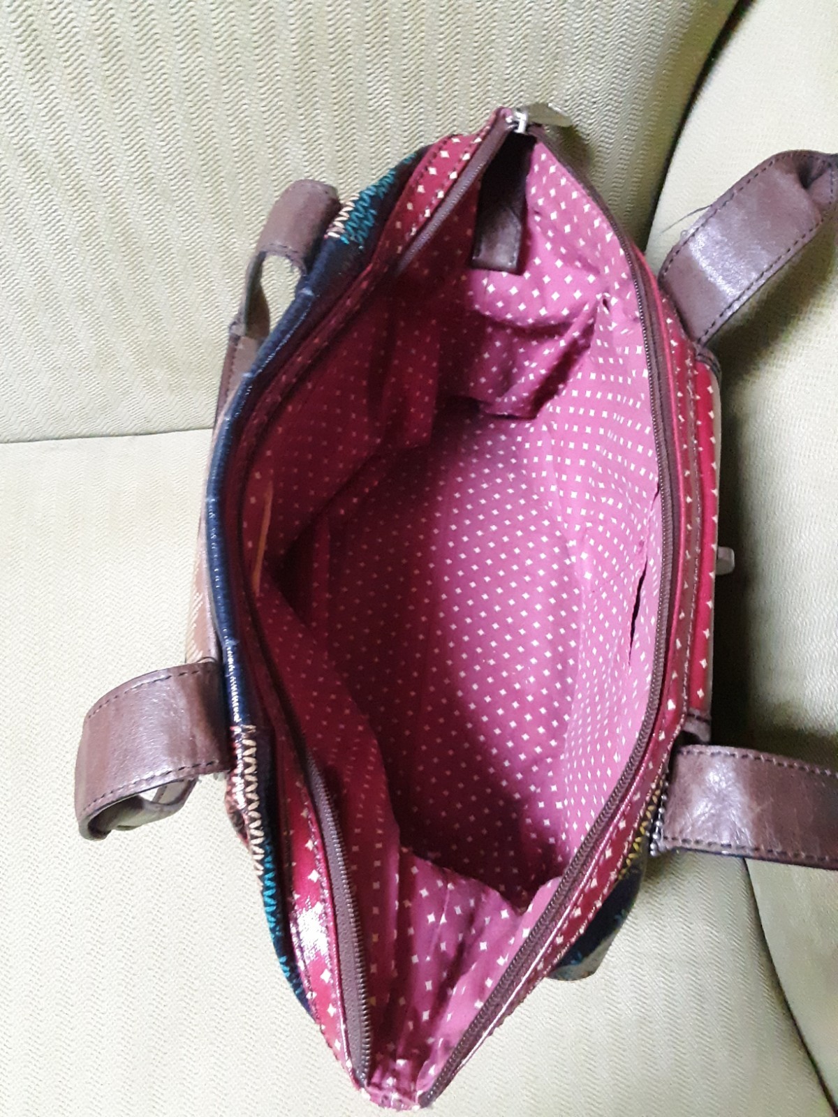 FOSSIL Purse Leather Multi Color Large 16 inches Wide x 11 inches High