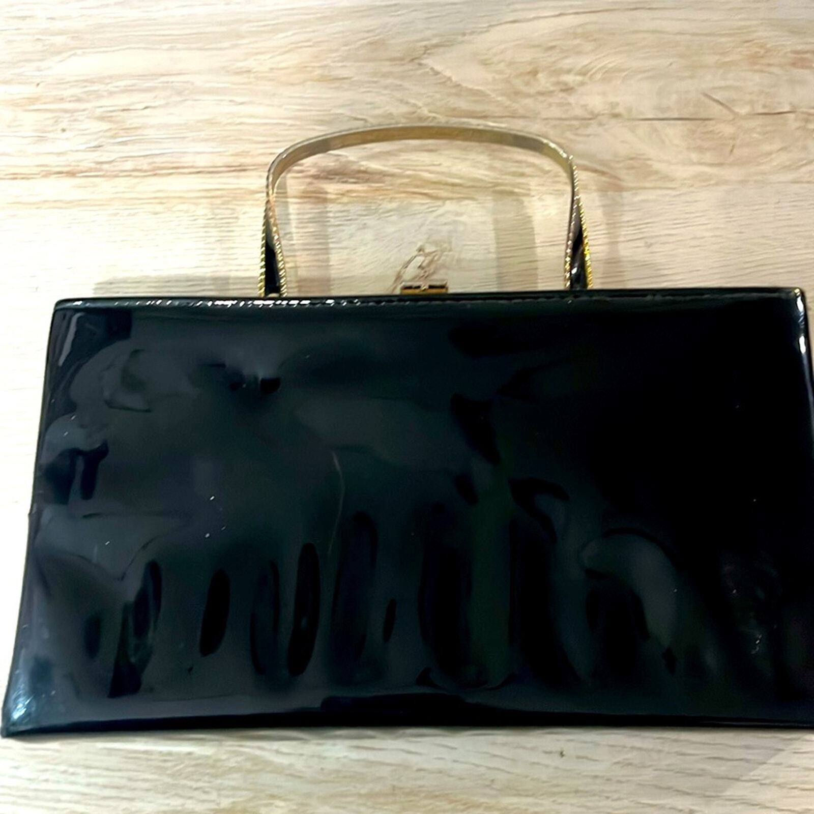 Patent leather black vintage Andre purse