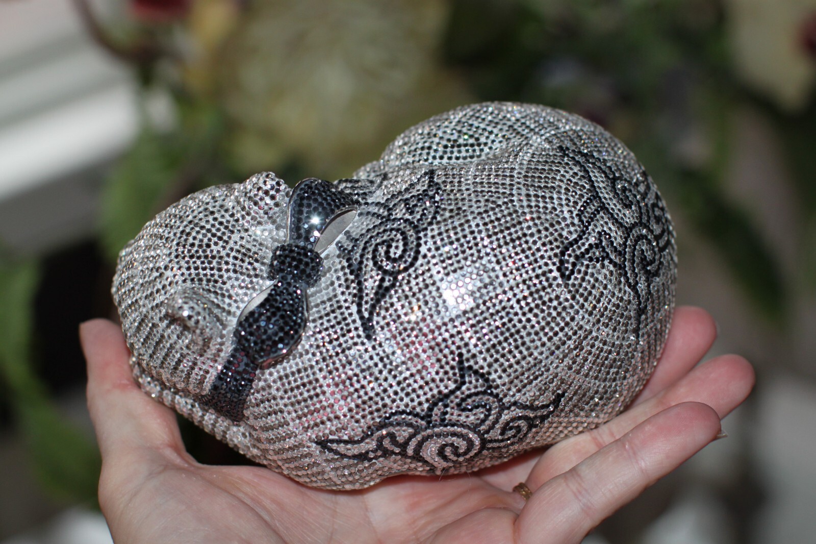JUDITH LEIBER RESTING silver angel CAT SWAROVSKI CRYSTAL MINAUDIERE EVENING BAG
