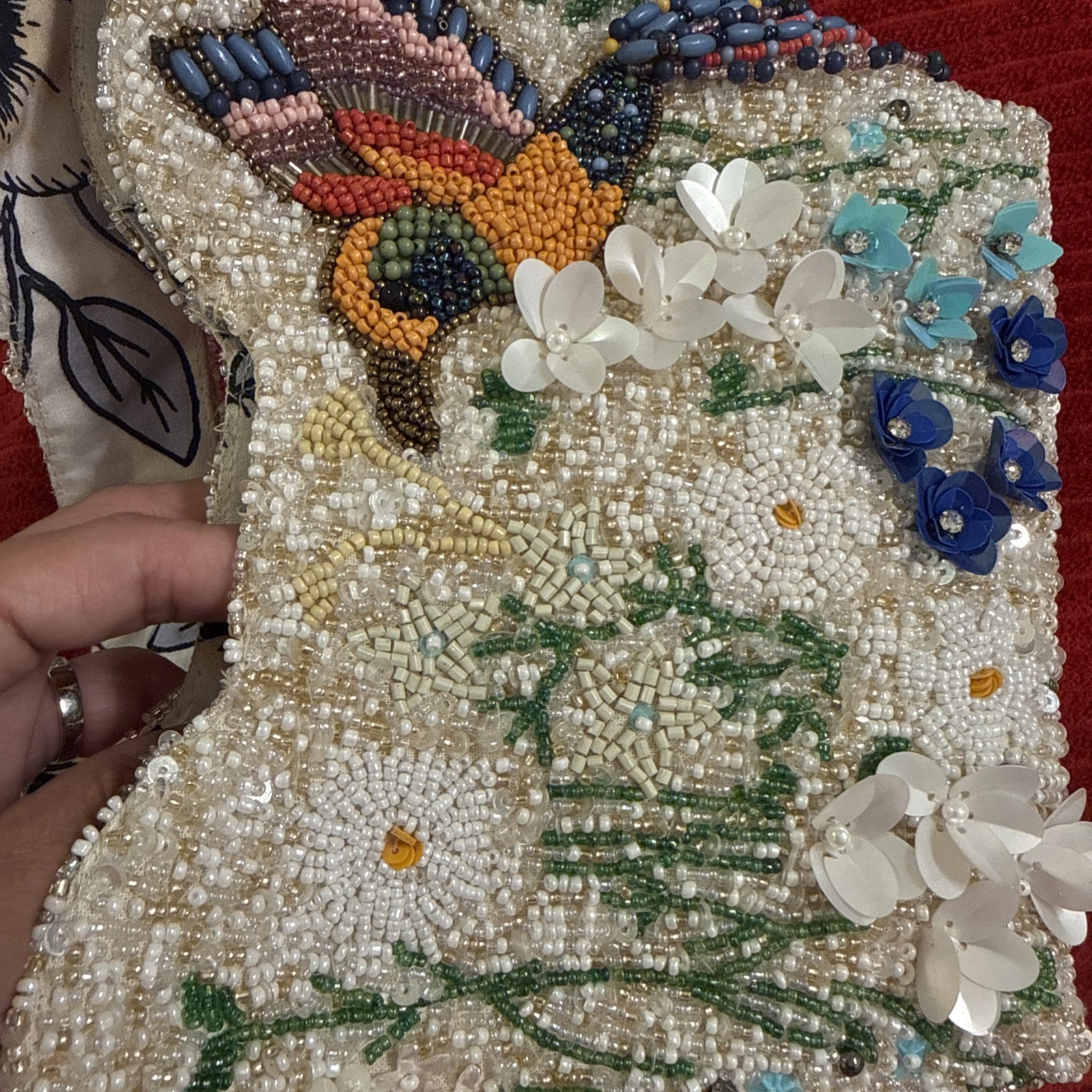 NWT Viral Hummingbird Beaded Bag
