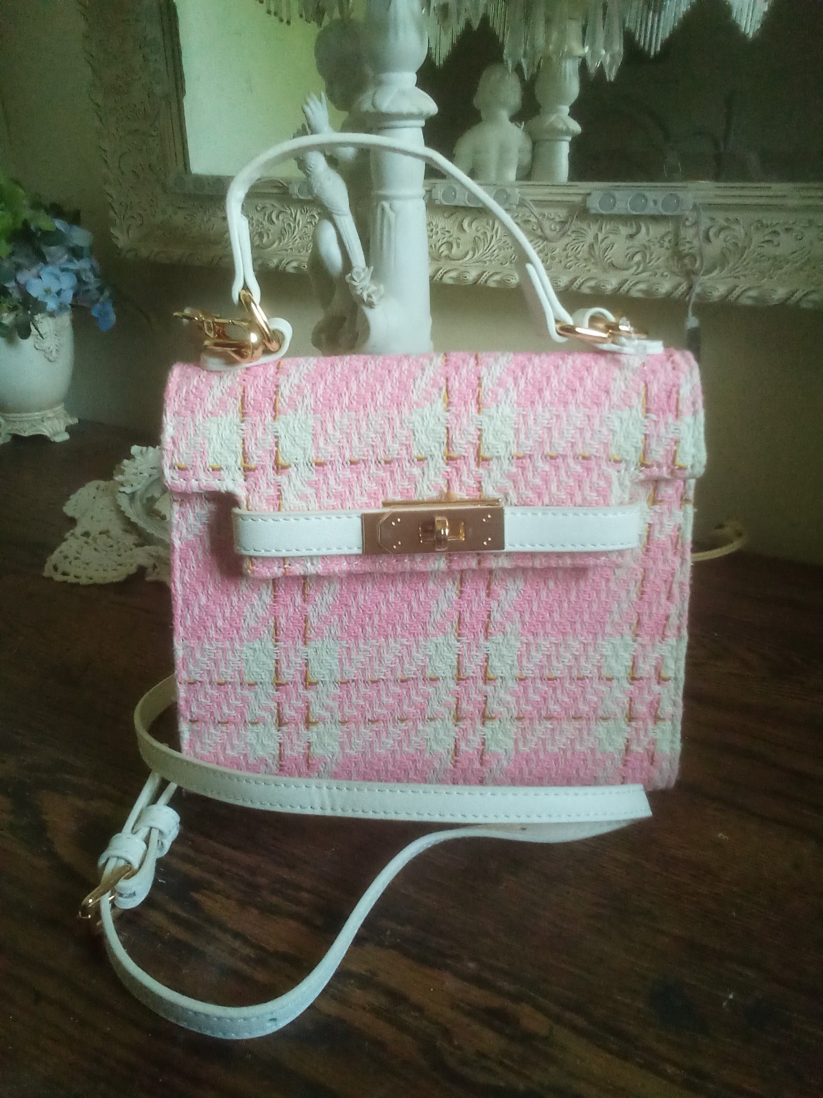 NWOT Francesca’s Collections Pink & White Tweed Crossbody Purse