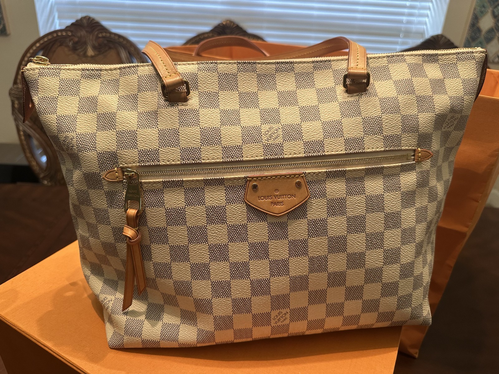 Louis Vuitton Saleya Beige Interior Tote MM White Canvas