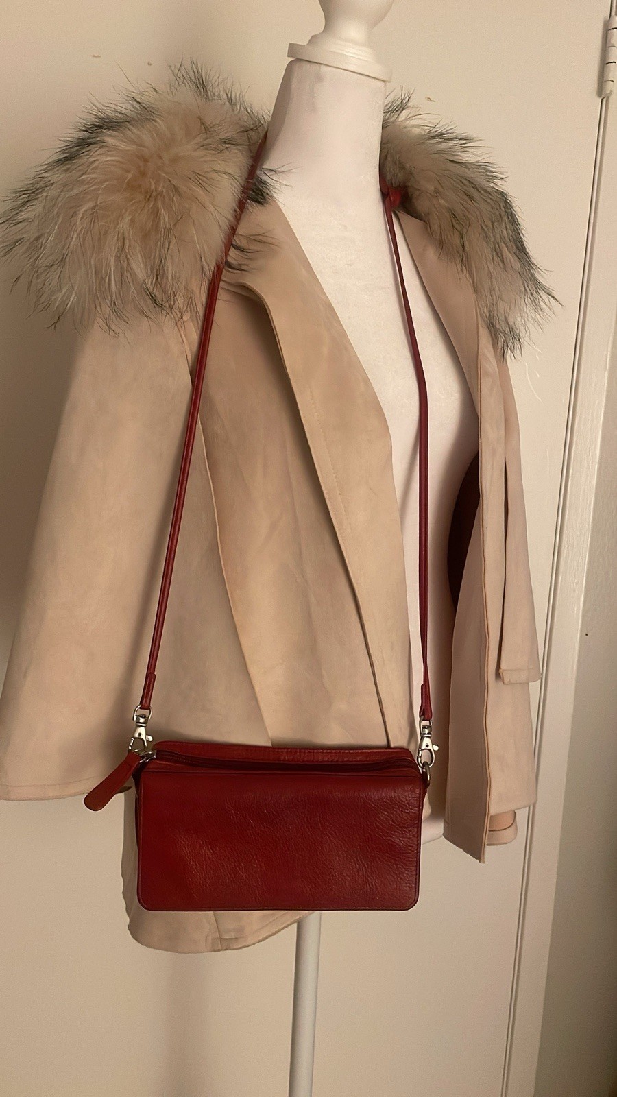 Magellan’s Red Small Leather Crossbody Bag Detachable Strap Zip/Magnetic Silver
