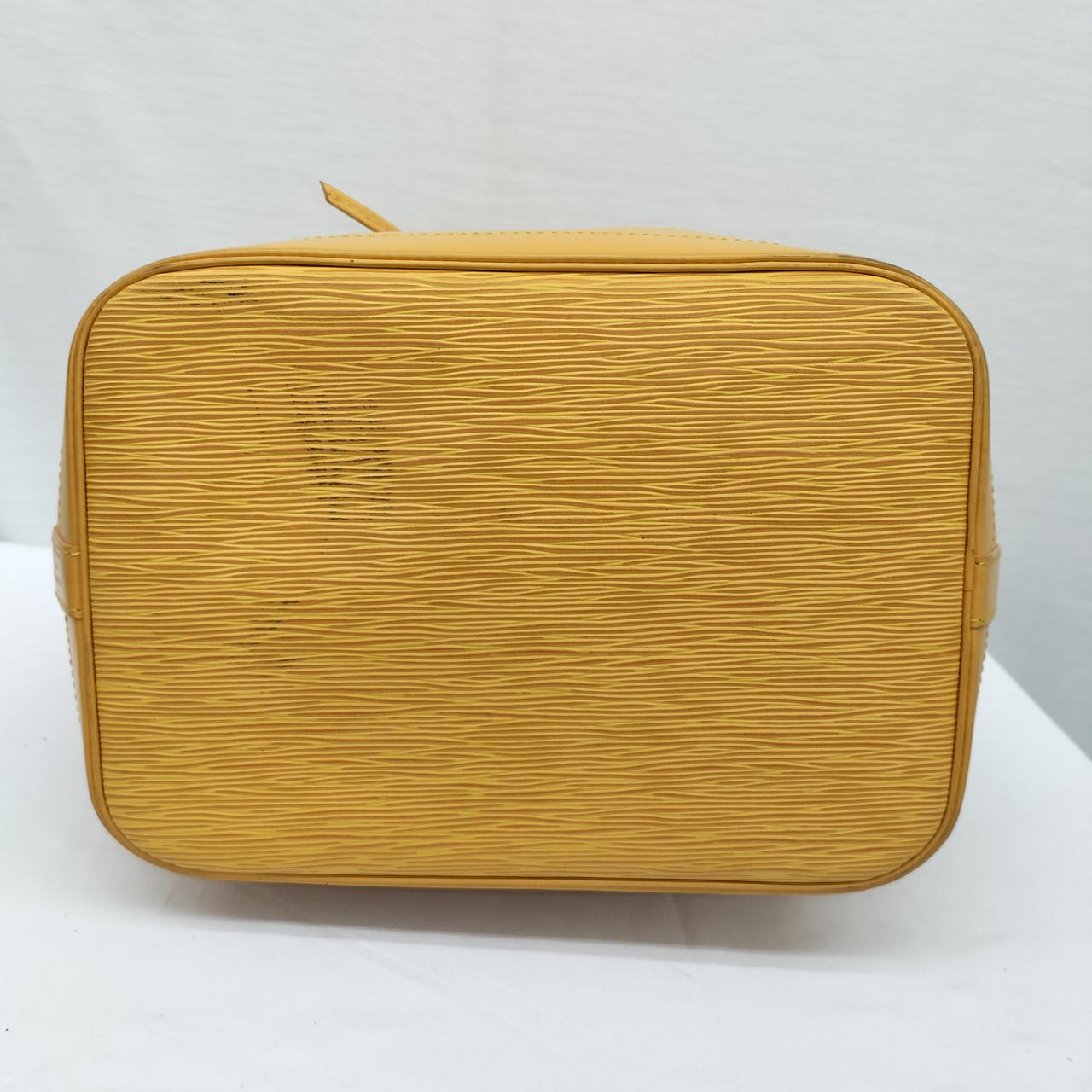 Louis Vuitton Shoulder Bag Epi Leather Noe M44009 Size Width 13.8 inches Women