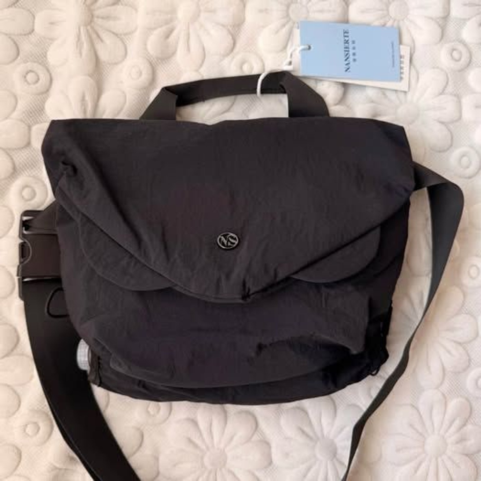 Designer Water-Resistant Sling Bag Crossbody Chest Bag Expandable Multi-Pocket