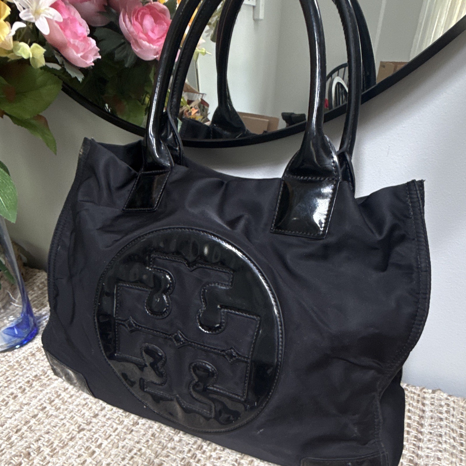 Tory Burch Ella Black Logo Tote Bag Magnetic Closure Inner Pockets Gold Hardware