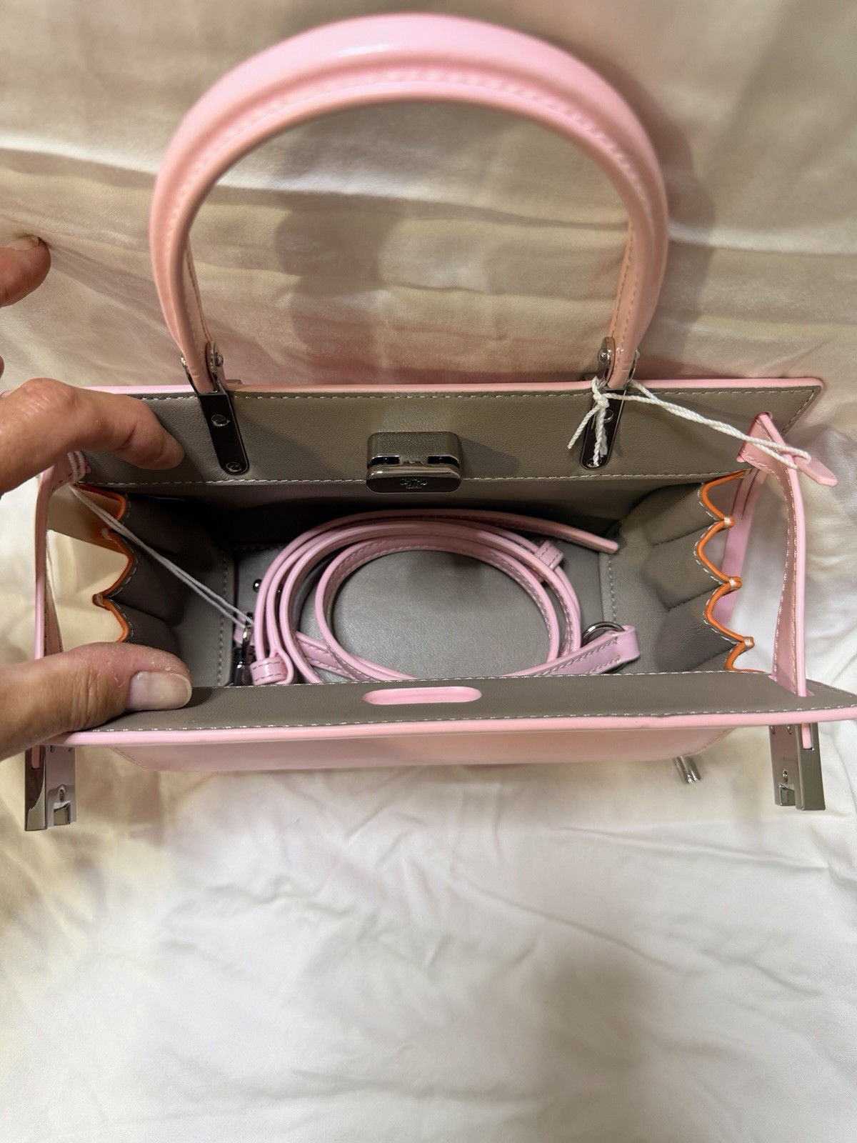 Tory-burch Petite Lee Radziwill High Shine Cat Eye Women’s Bag in Pink Plié