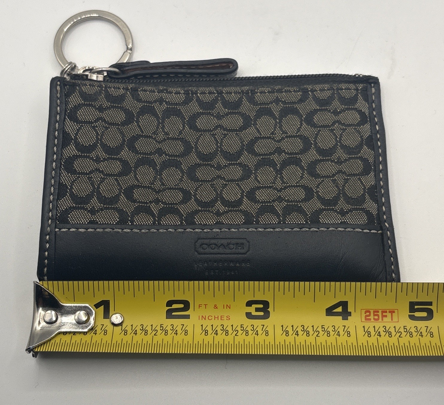 COACH SIGNATURE PRINT – BLACK LEATHER TRIM COIN PURSE/ID HOLDER W/ ZIPPER