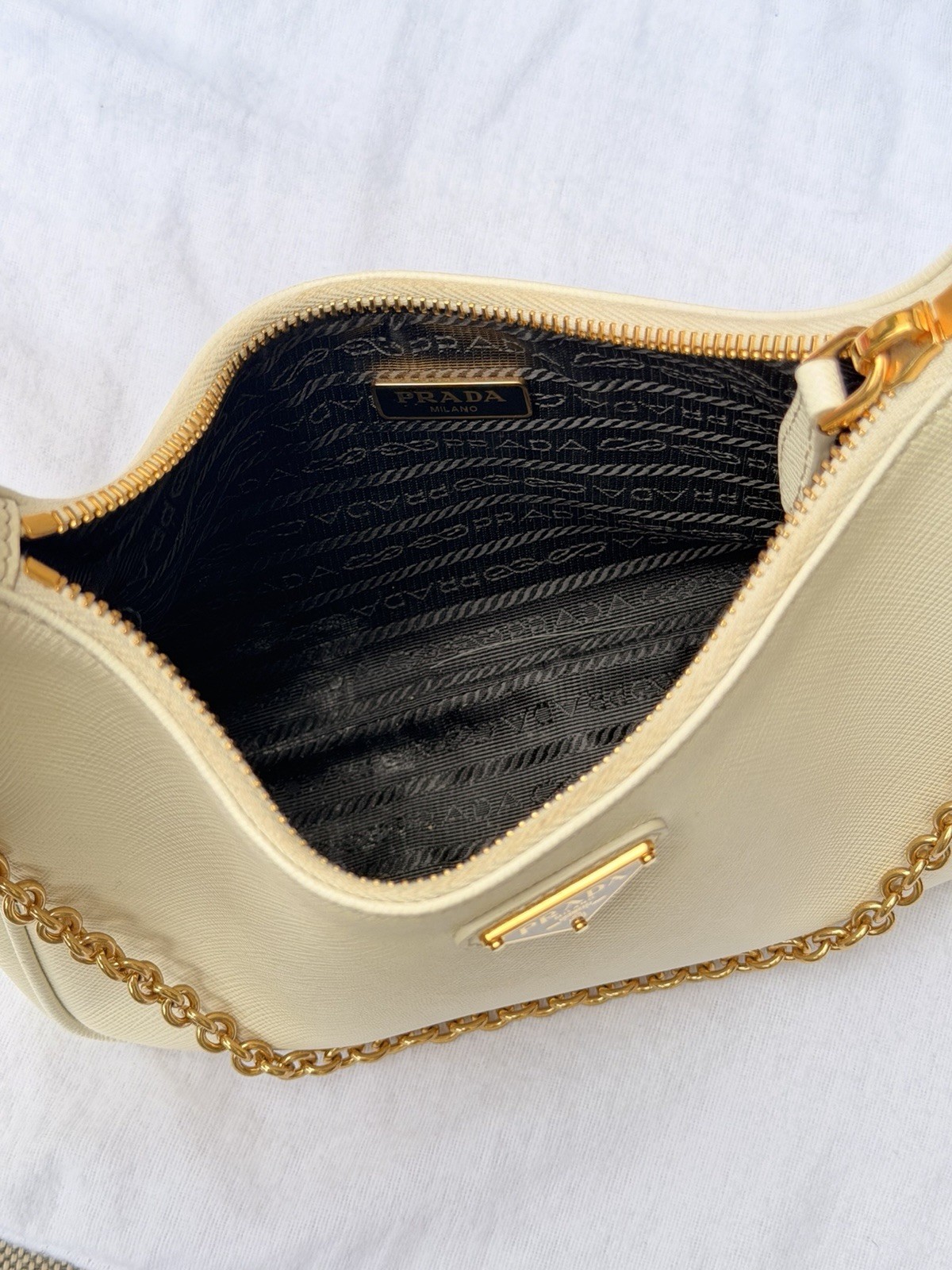 Prada Re-Edition 2005 Saffiano Leather Mini Bag – White – Excellent Condition