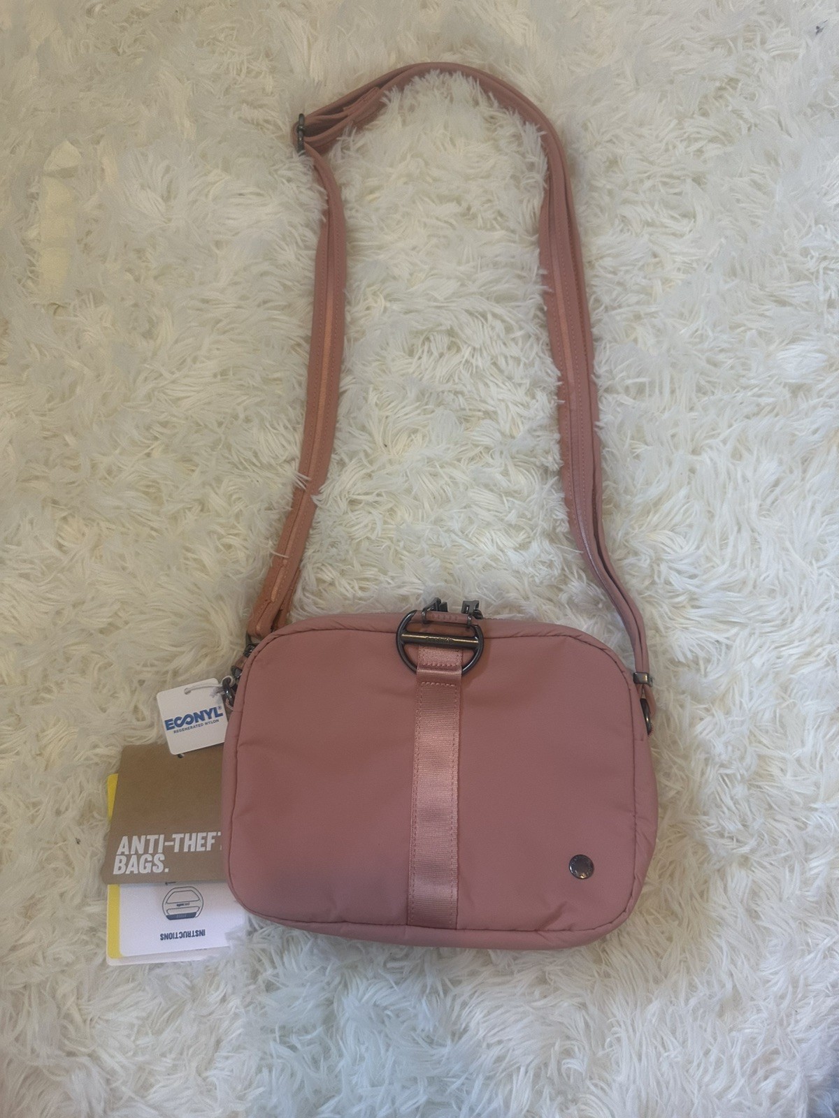 Pacsafe Citysafe Cx 2.4l Anti Theft Square Crossbody 2.4 Liter Rose RDIF Safe