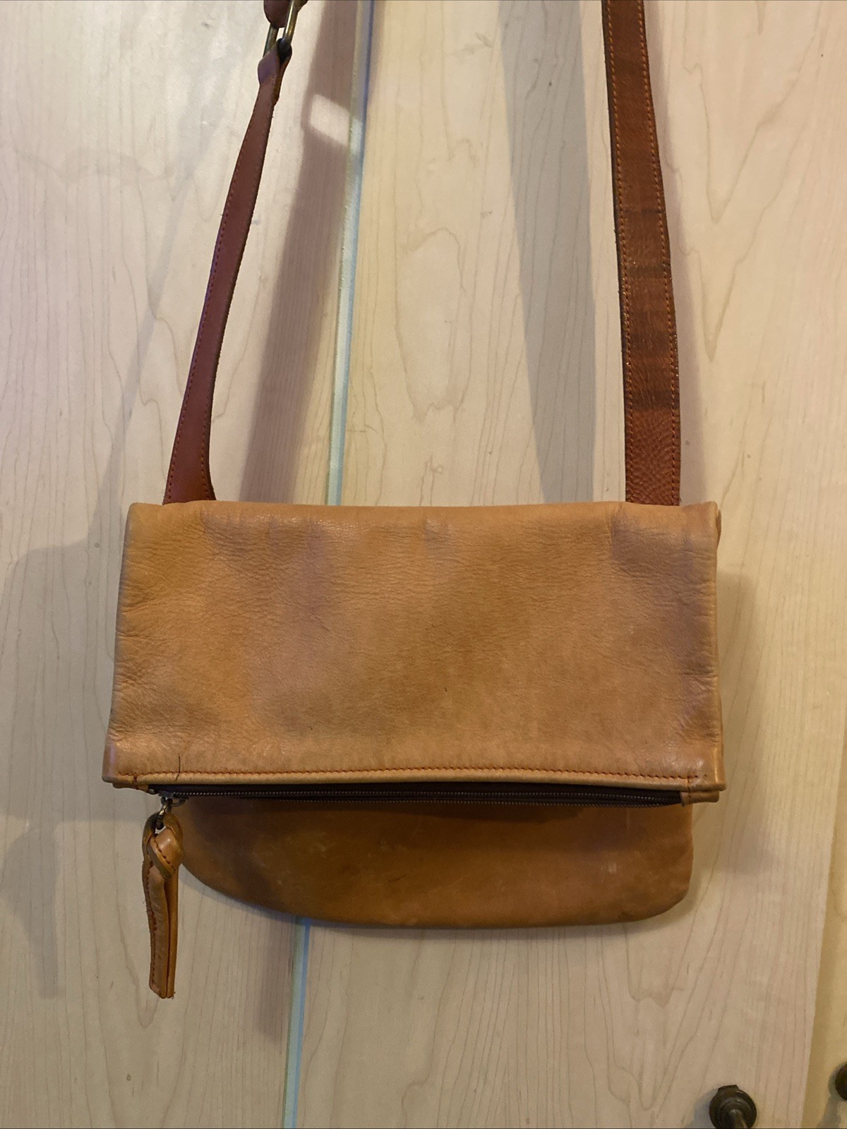 Vintage Brown Leather Crossbody Shoulder Bag Messenger Satchel 13in