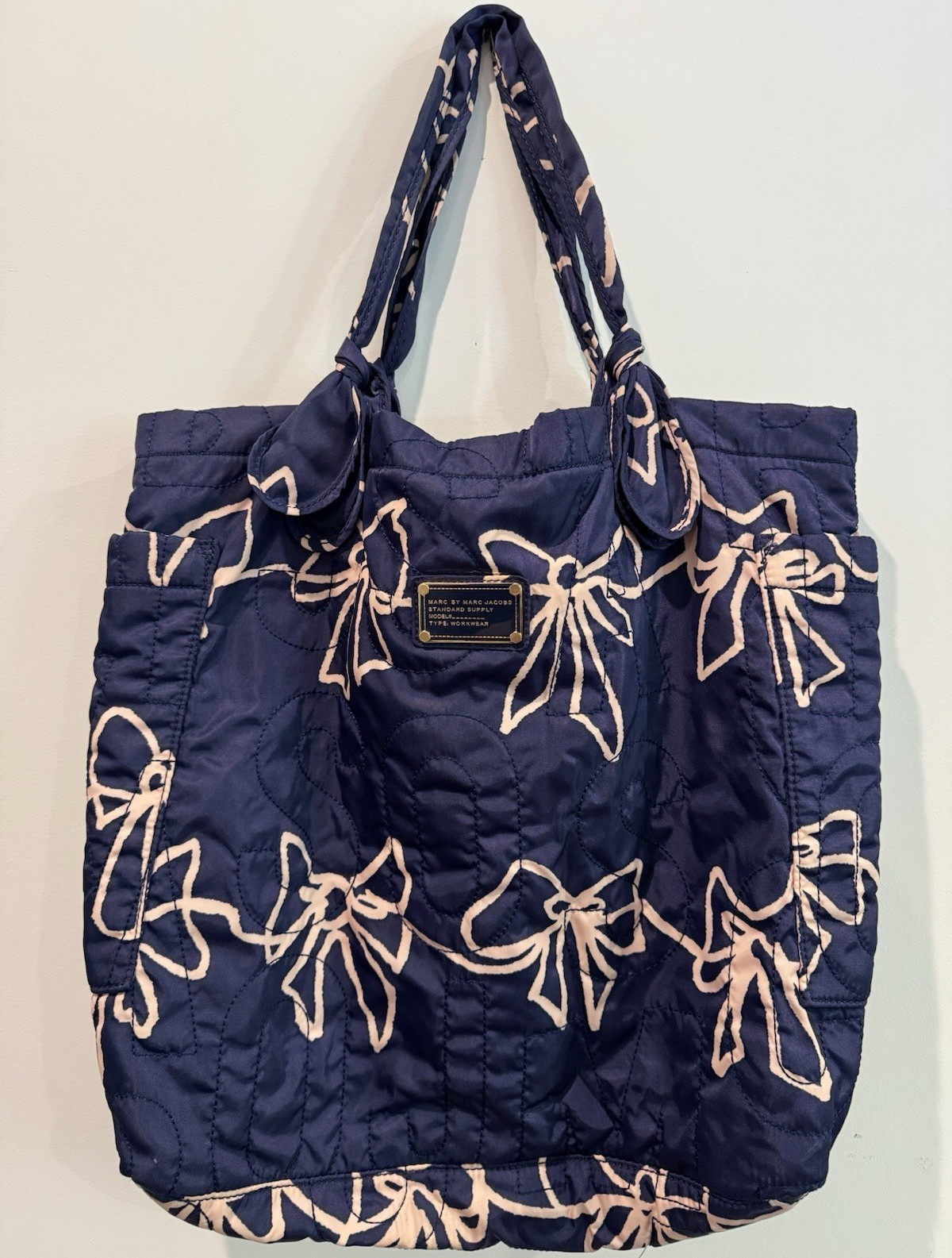 Marc by Marc Jacobs Standard Supply Tote, Navy/Light Pink, Quilted, Bow Pattern.