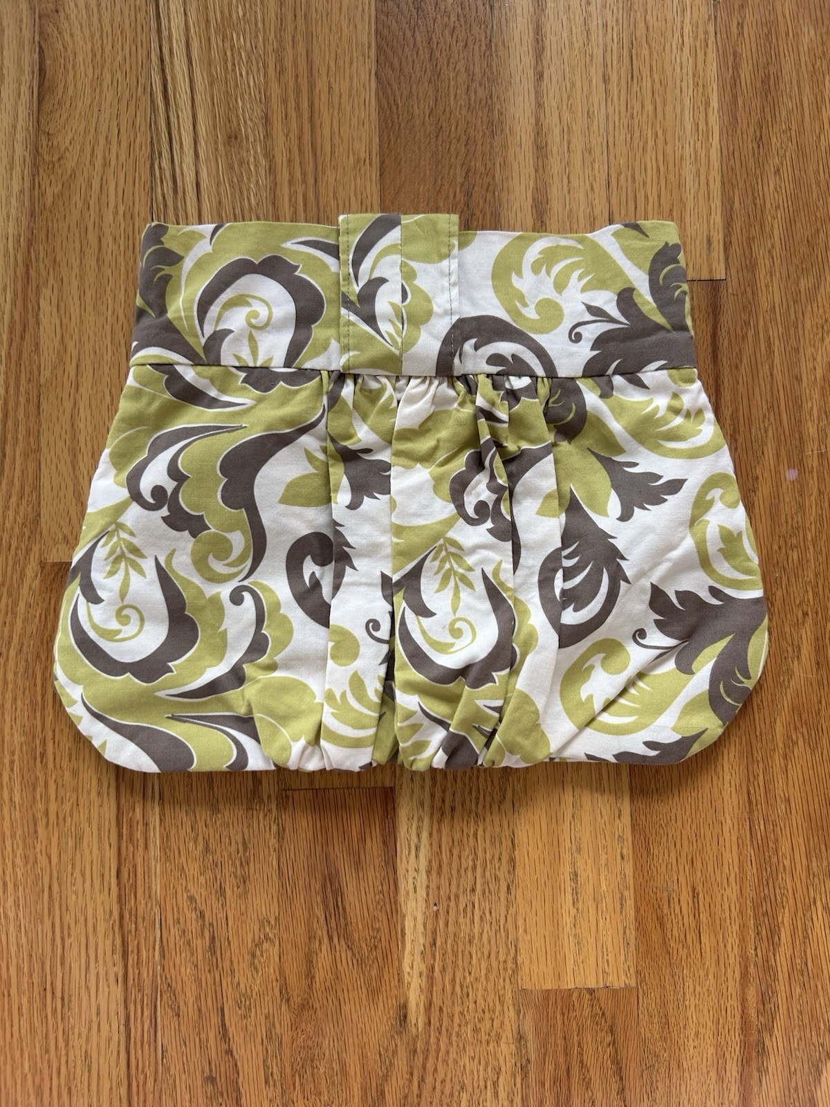 Handmade Scrolling Floral Paisley White Green & Brown Chunky Button Clutch
