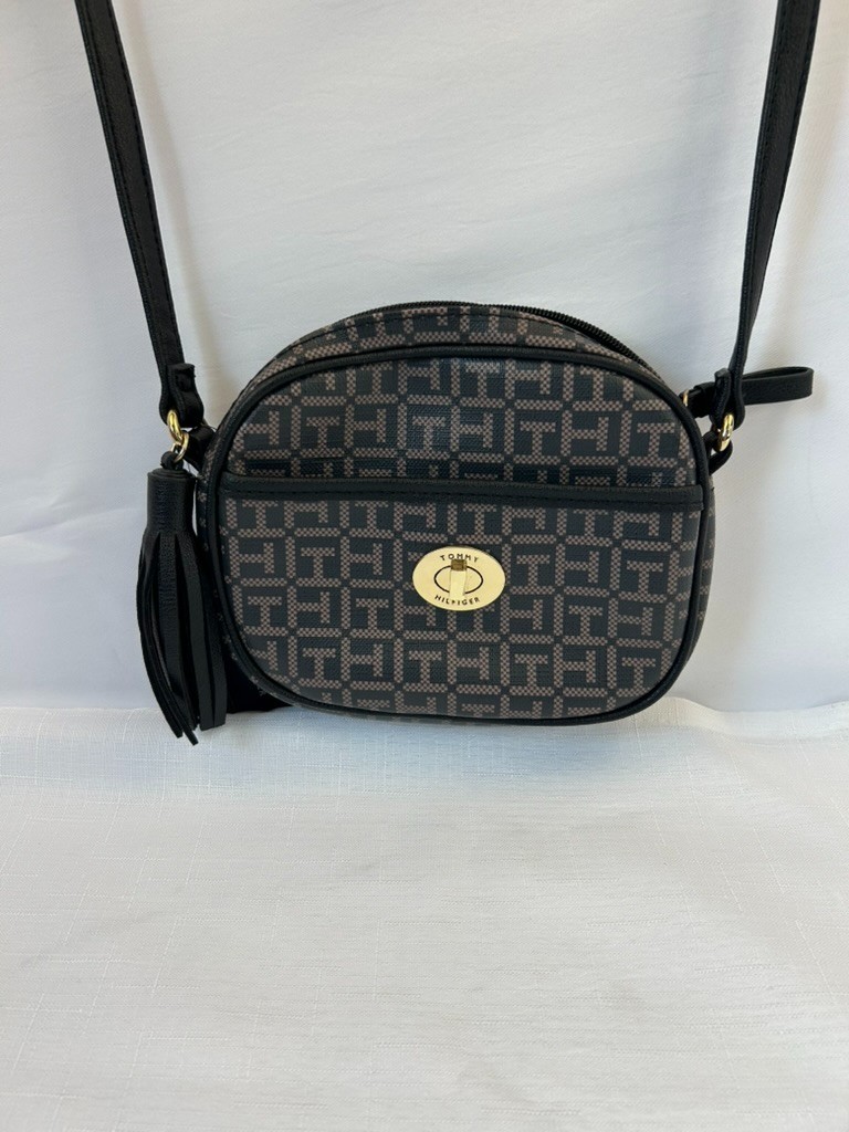 Tommy Hilfiger Women Purse Sm Brown Logo Zip Snap Flat Button Long Strap NEW