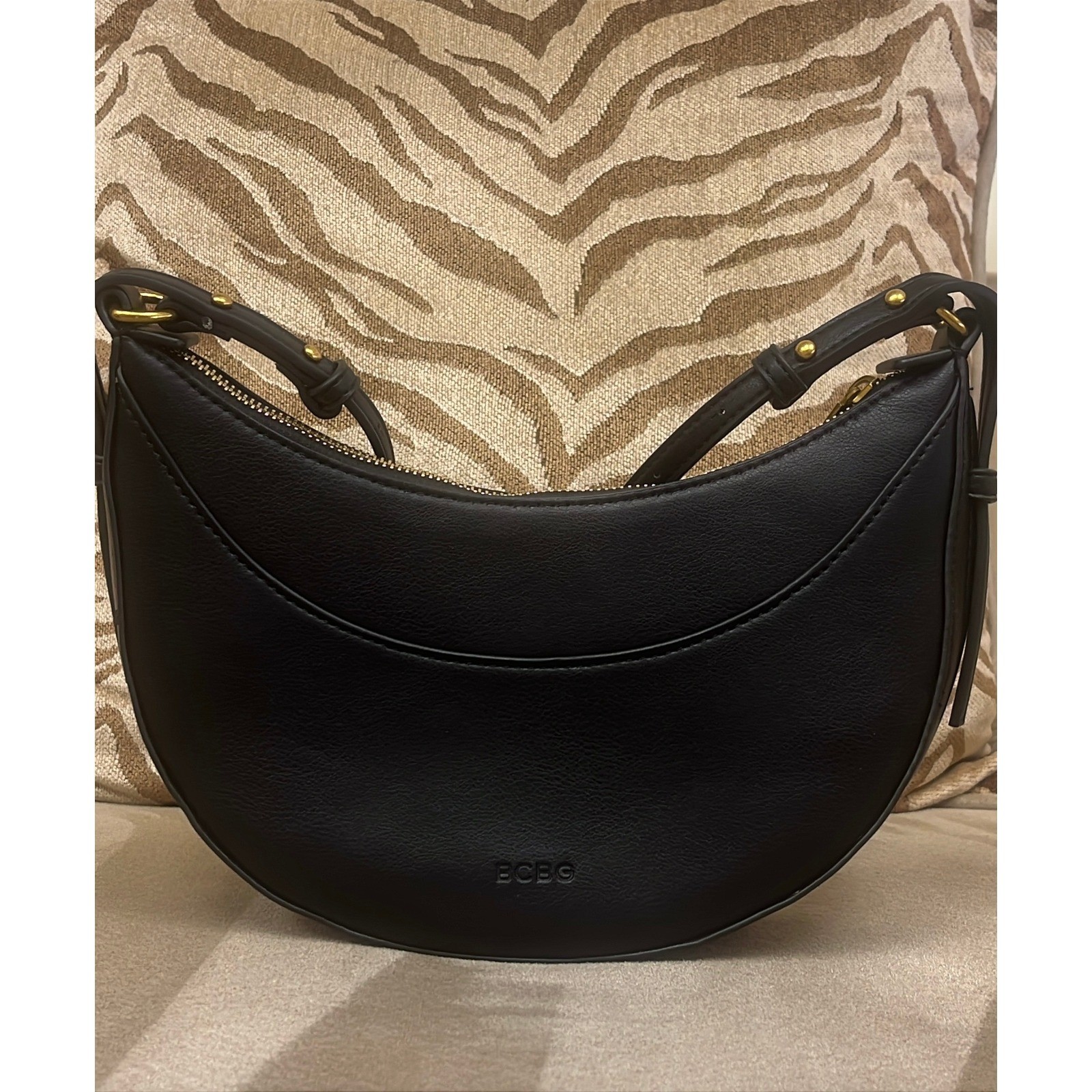 BCBG Black Crescent Moon Shoulder Bag Vegan Leather Gold Hardware Minimalist