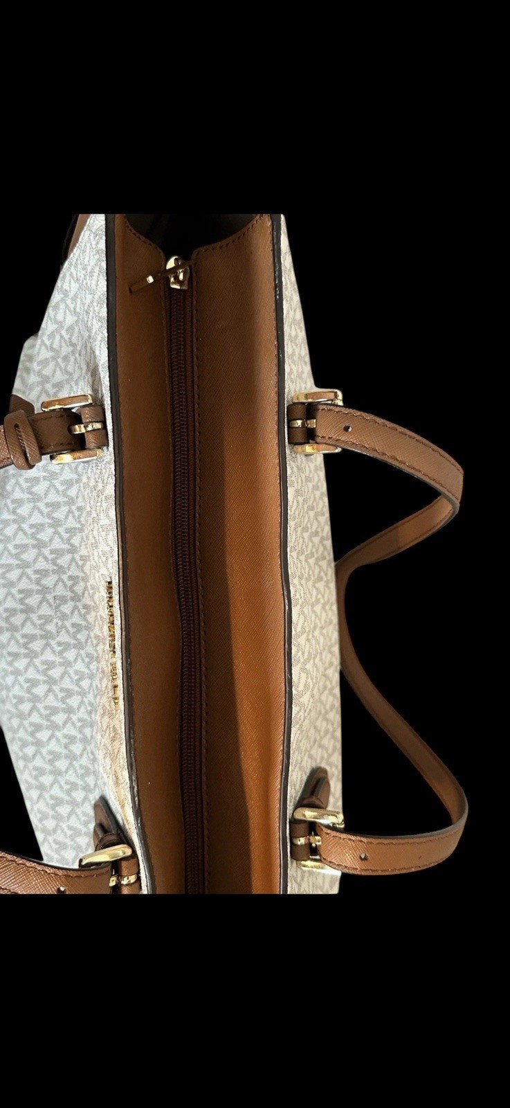 Michael Kors Gilly Large Jet Set Drawstring Top Zip Tote White Brown Monogram