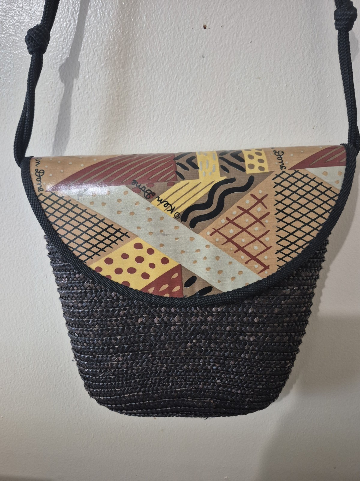 Ken Done Women’s Shoulder Bag Black/Multicolor Geometric Snap Silver Hardware