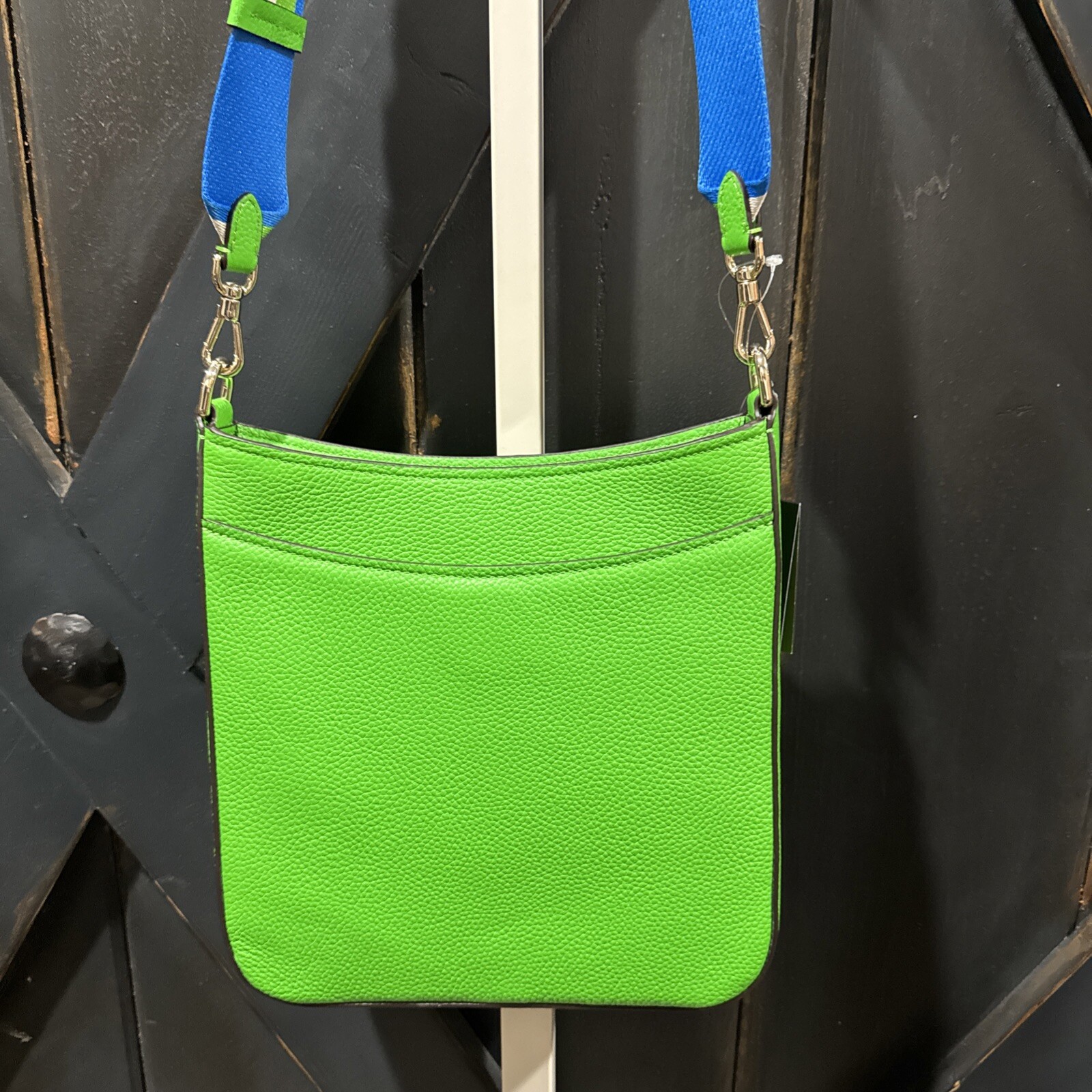 kate spade New York Turf Green Hudson Pebbled Leather Messenger Crossbody – NWT