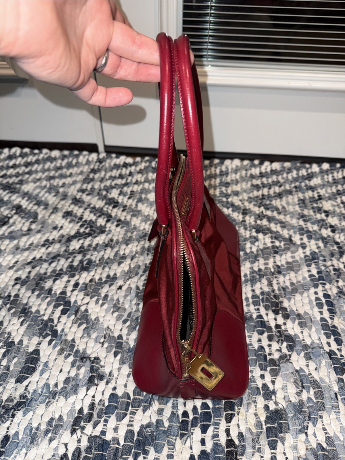 Prada red nylon/shoulder bag Borsa A Mano Tessuto + Vitel Porpora