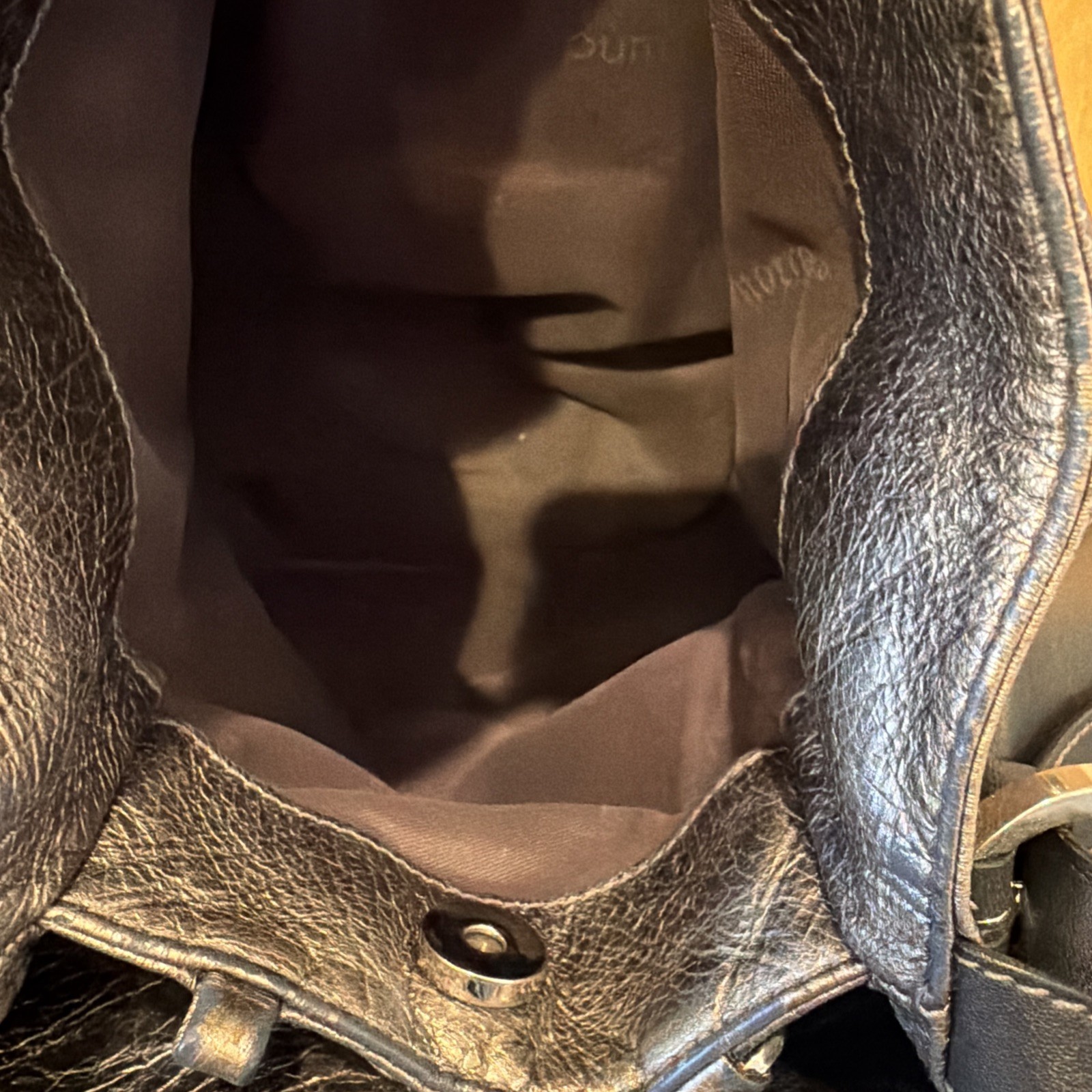 Puntotres Spain Metallic Grey Genuine Leather Bucket Purse w/ Black strap