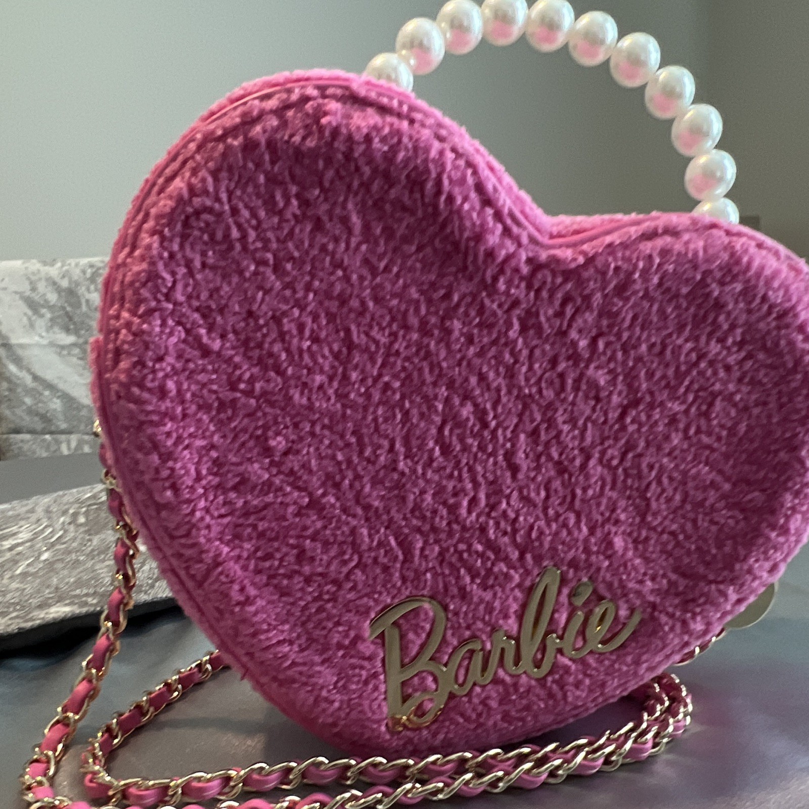 Barbie Pink Heart Crossbody Bag Pearl Top Handle Gold Chain Strap Zip Closure