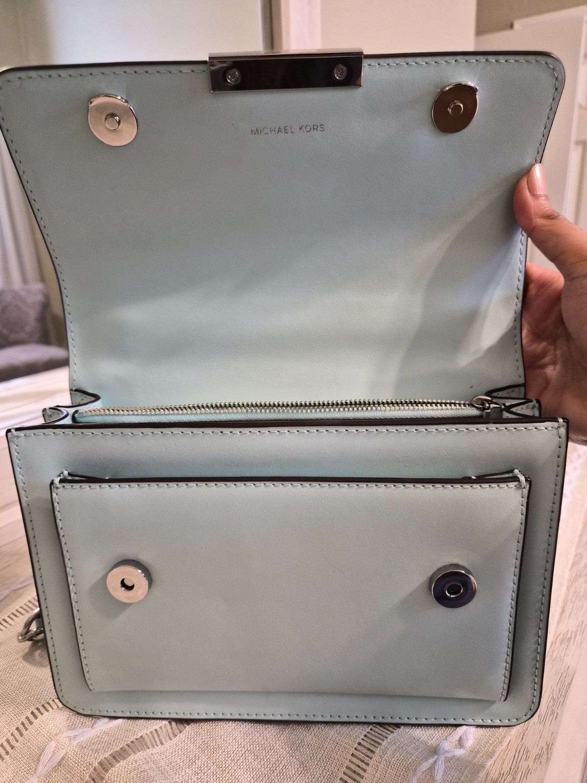 Michael Kors Jade Shoulder Bag in Pale Aqua/Silver – Excellent Condition