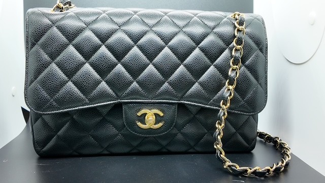 CHANEL Jumbo Classic Double Flap Black Caviar Gold HW Bag w/ Box Receipt Auth