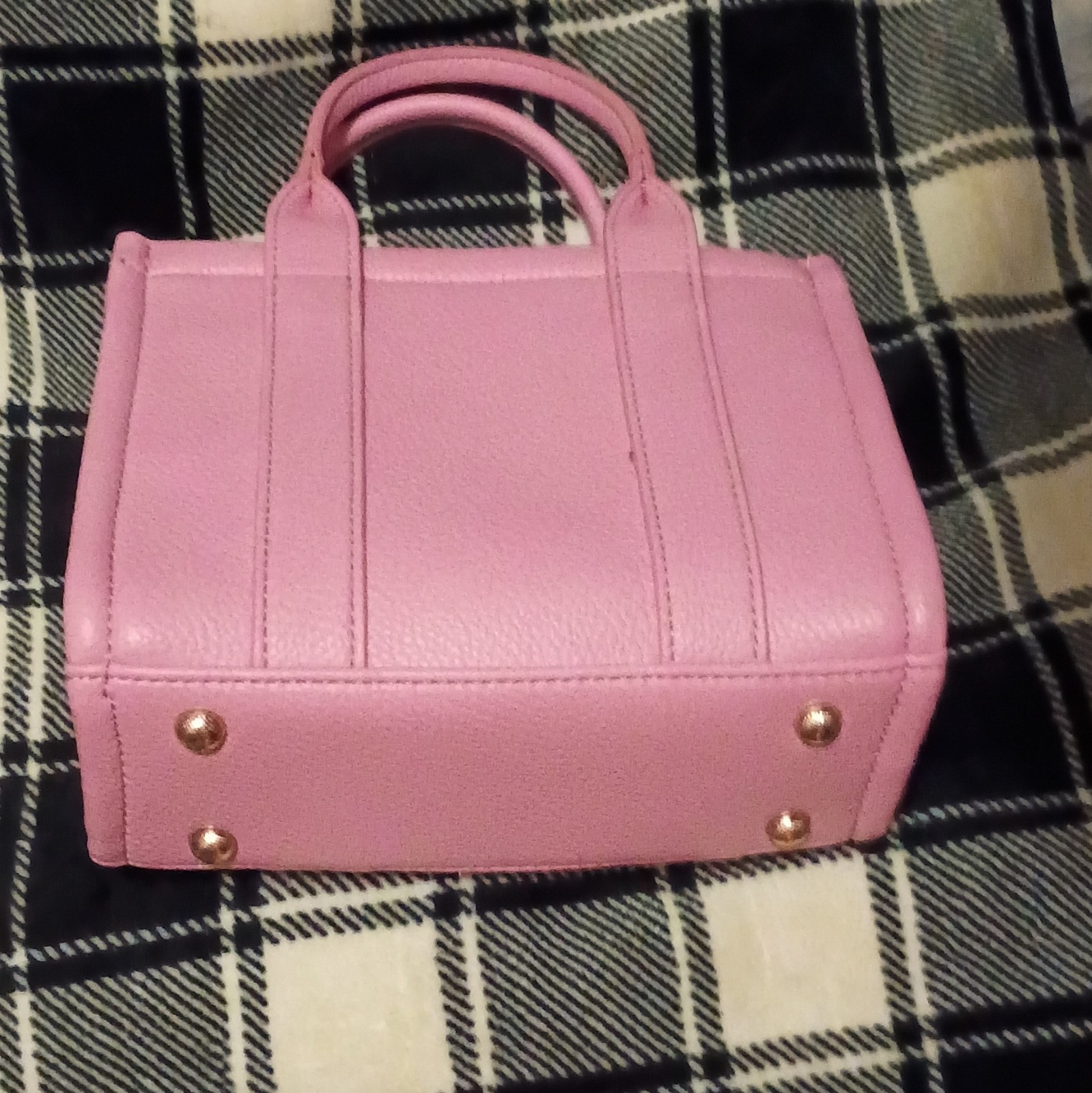 Marc Jacobs Pink Small Tote Double Handles Zip Inner Pockets Gold Hardware Strap