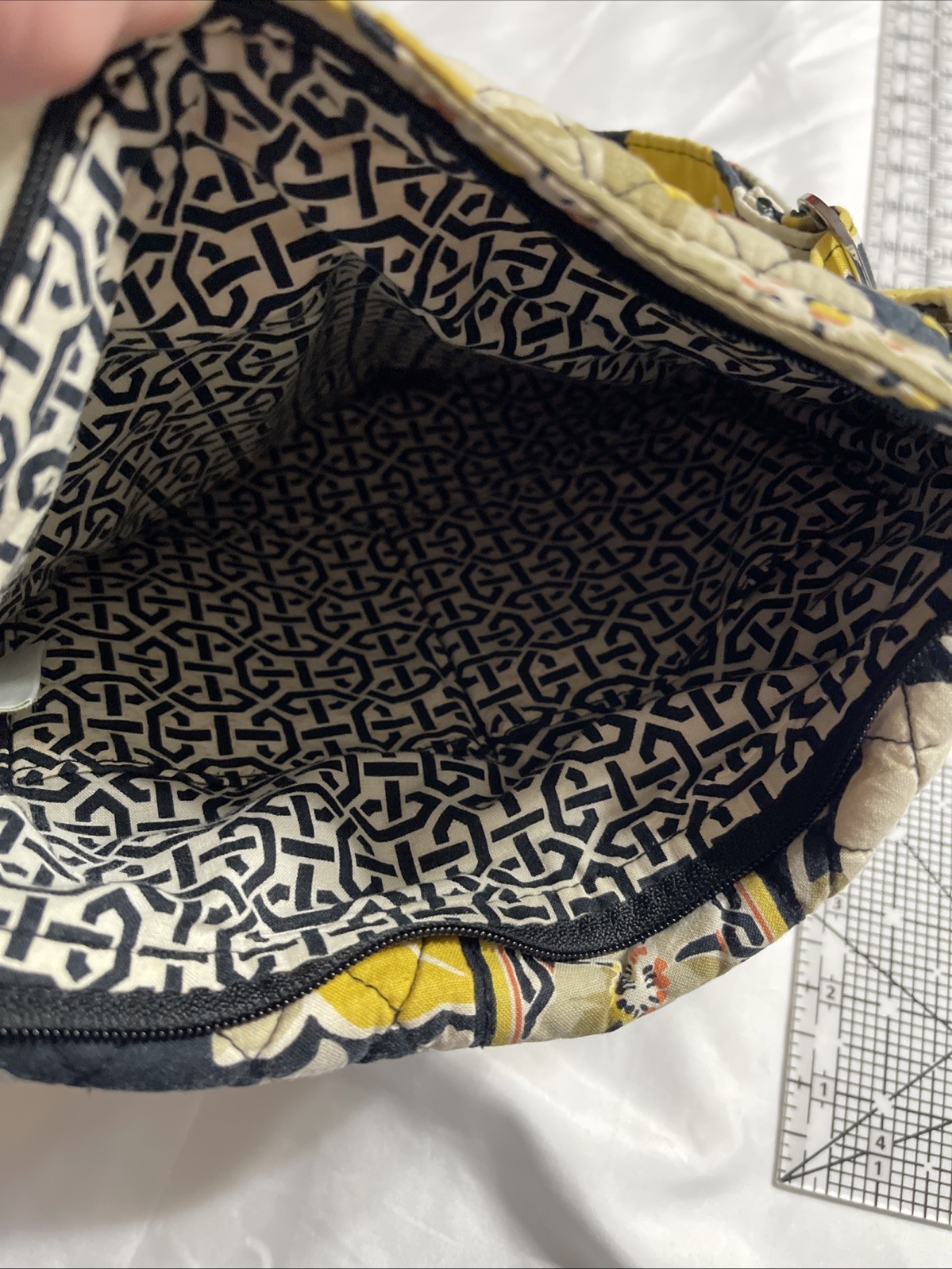 Vera Bradley Quilted Crossbody Bag Tote Purse In Dogwood Pattern Retired Design