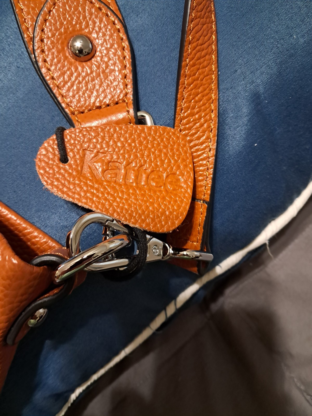 Beautiful Congnac Kattee Brand Crossbody Shoulder Hand Strap Bag Pebble Leather