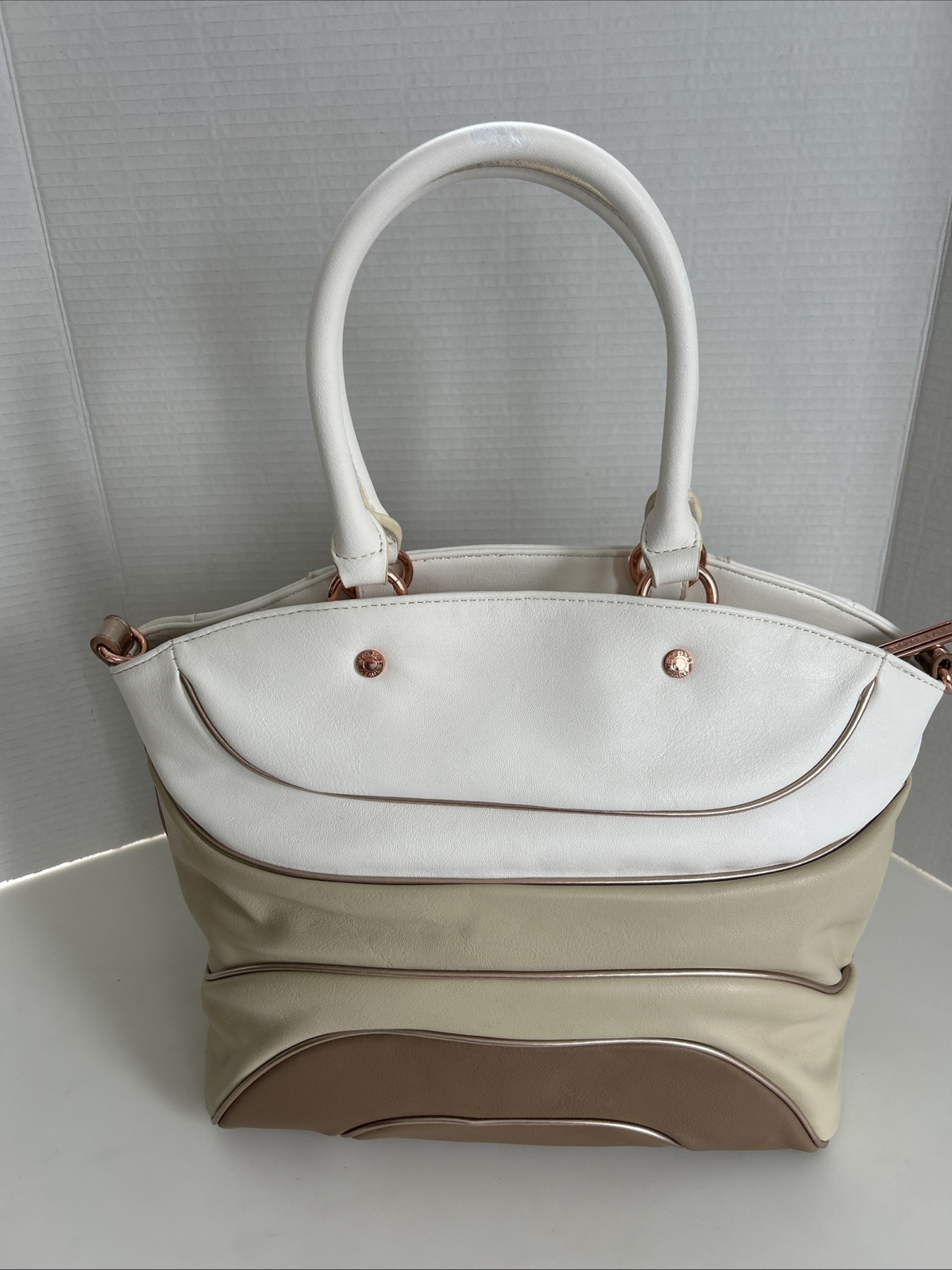 VERSAGE JEANS Hand/Shoulder Bag Purse With Dust Bag Color Multicolor
