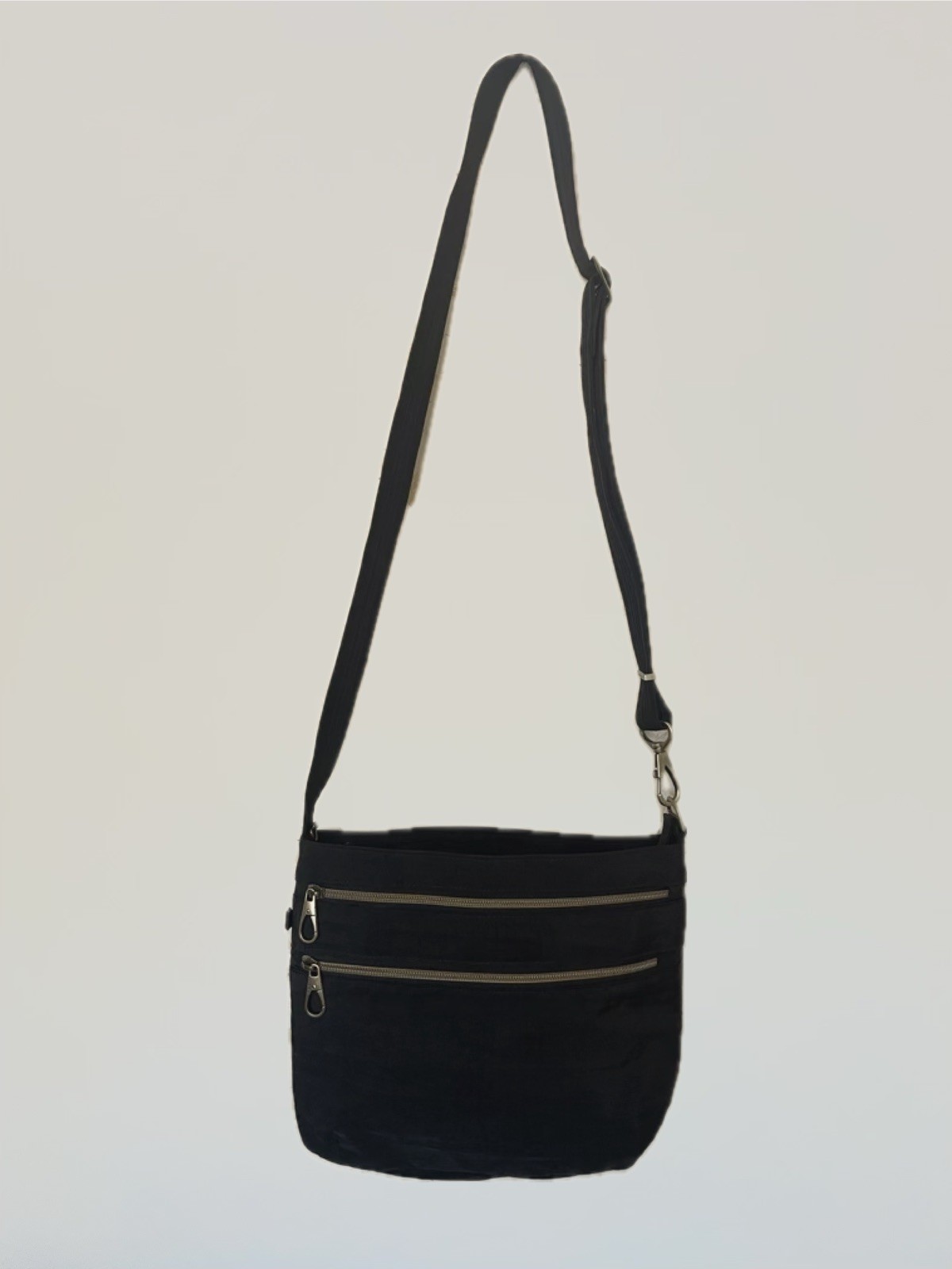 Travelon Anti-Theft Travel Black Crossbody Shoulder Bag w/ Locking Zippers NWOT