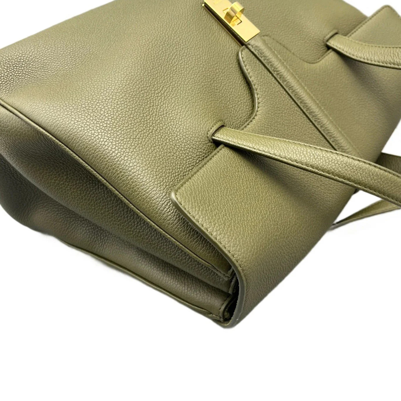 Celine Medium Soft 16 Kaki Grained Calfskin (ym062226a4r)