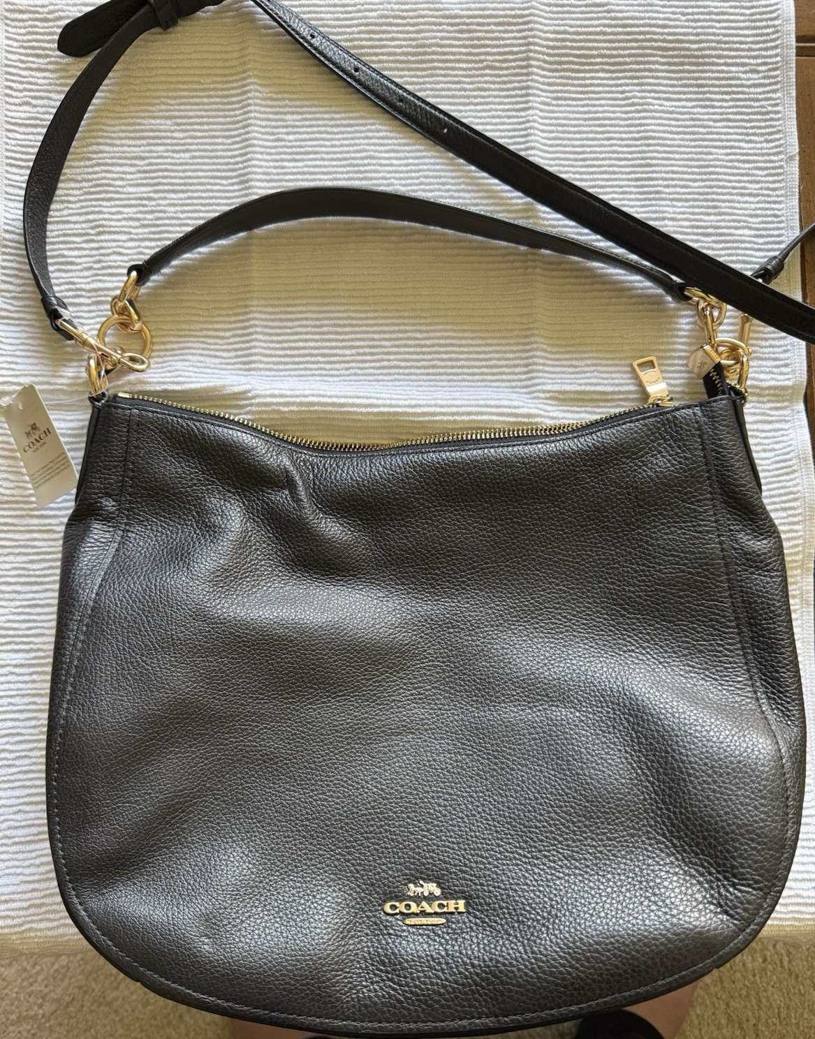 Coach Authentic Black Pebbled Elle Hobo Shoulder Bag Zip with Detachable Strap