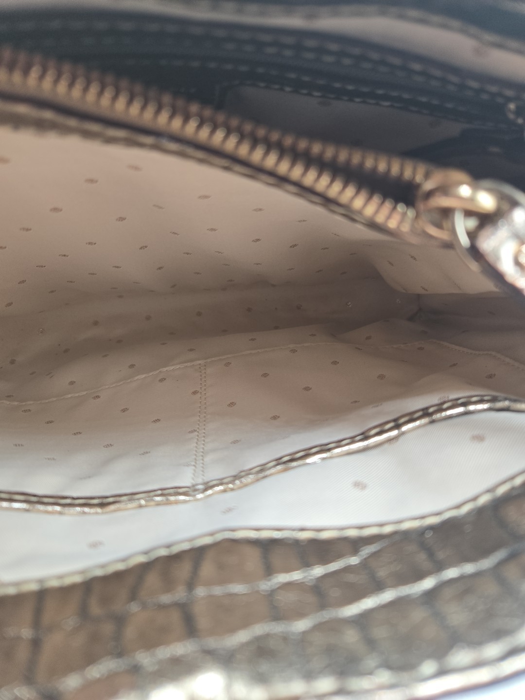 Kate Spade Quinn 24kt Gold Knight Embossed Leather Purse Tote Handbag Alligator