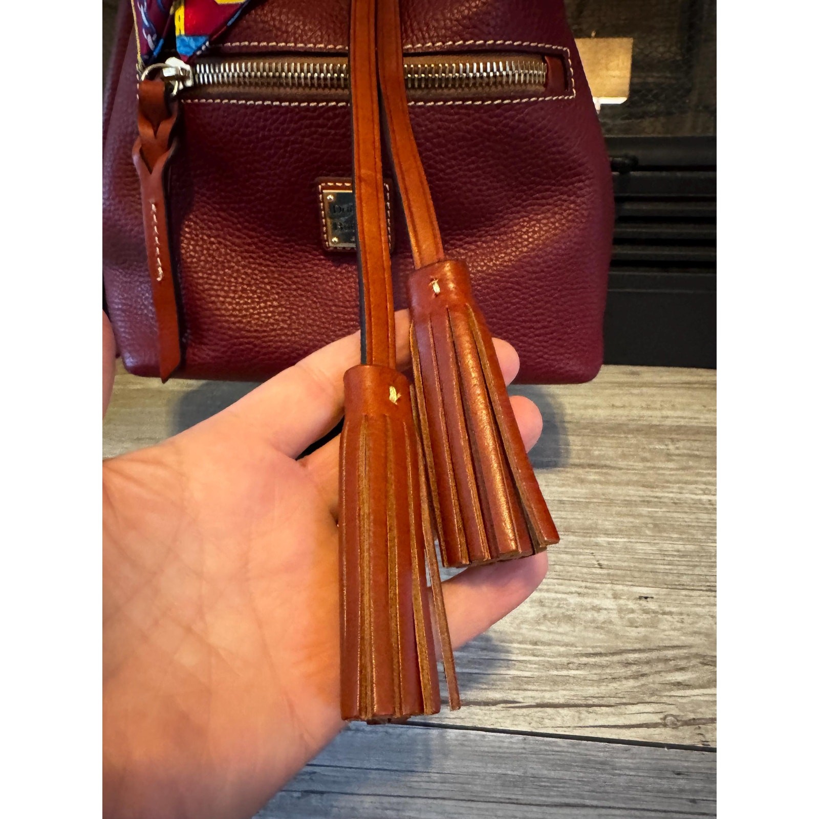 Dooney & Bourke Bordeaux pebble grain leather cinch drawstring bucket bag purse