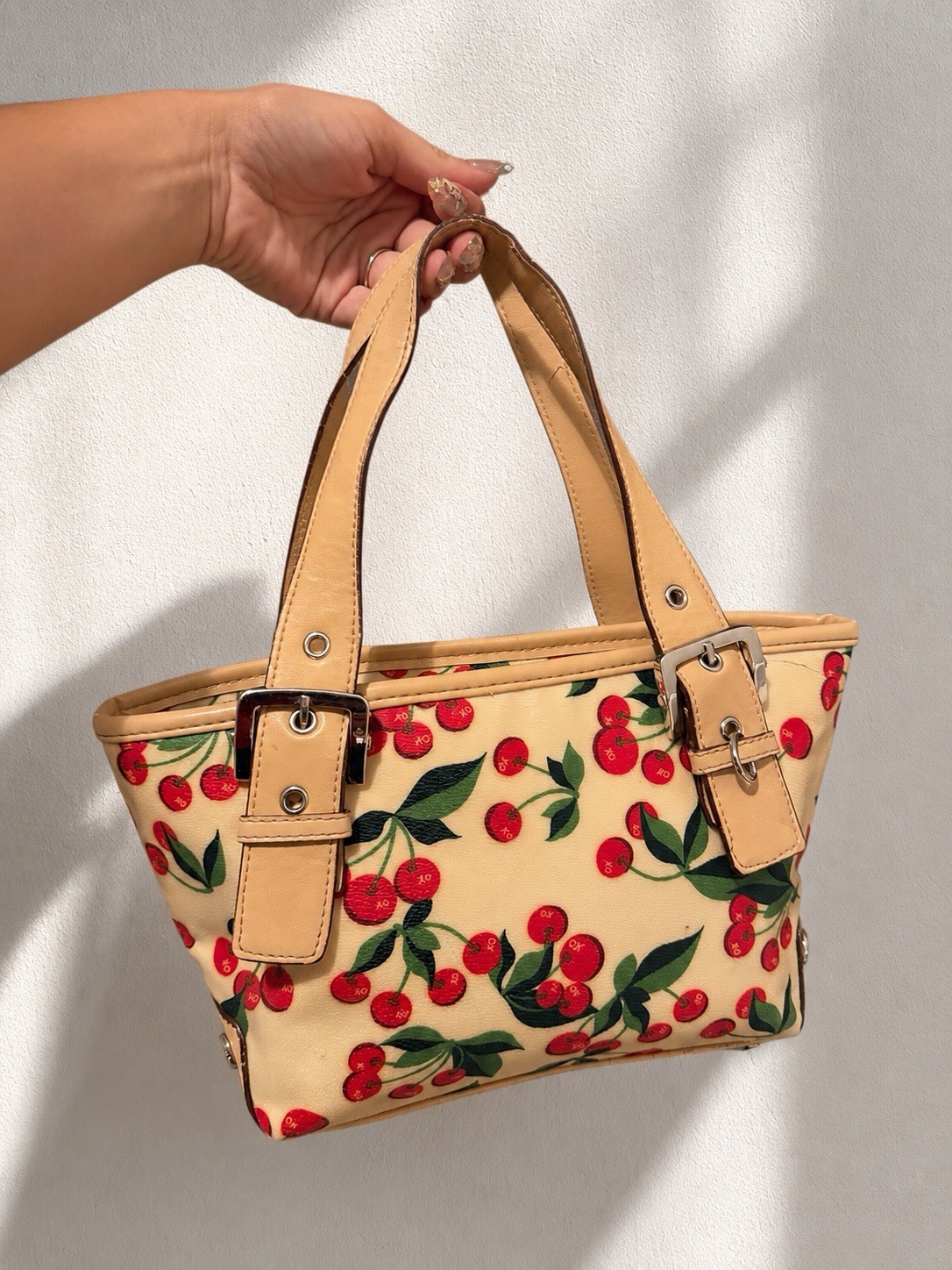🔥vintage XOXO Y2K Cherry Print Shoulder Mini Bag Cream Red Buckle Purse
