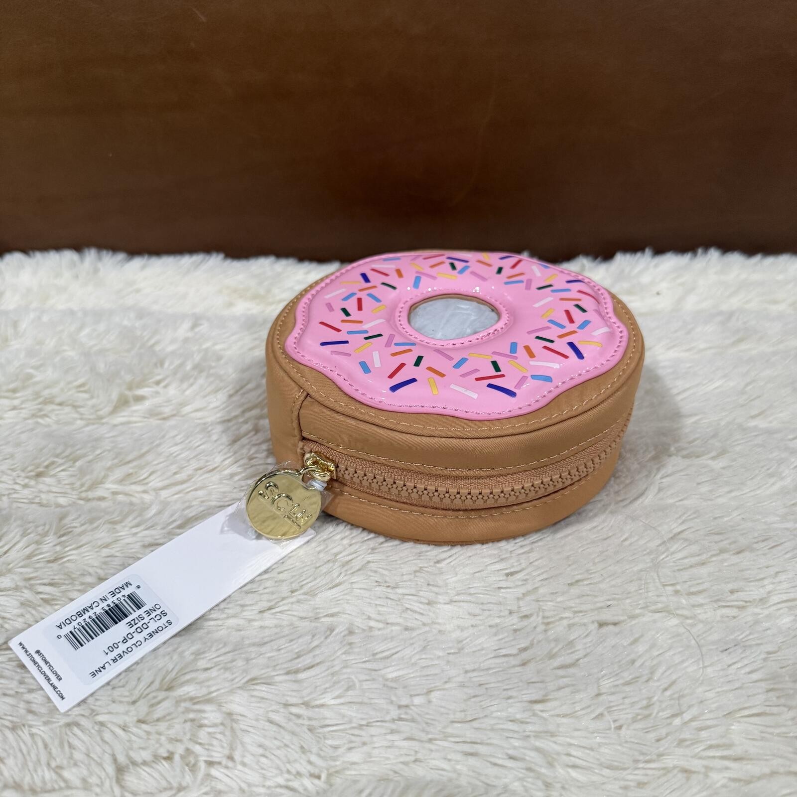 Stoney Clover Lane x Dunkin’ Donuts – The Dunkin Donut Pouch