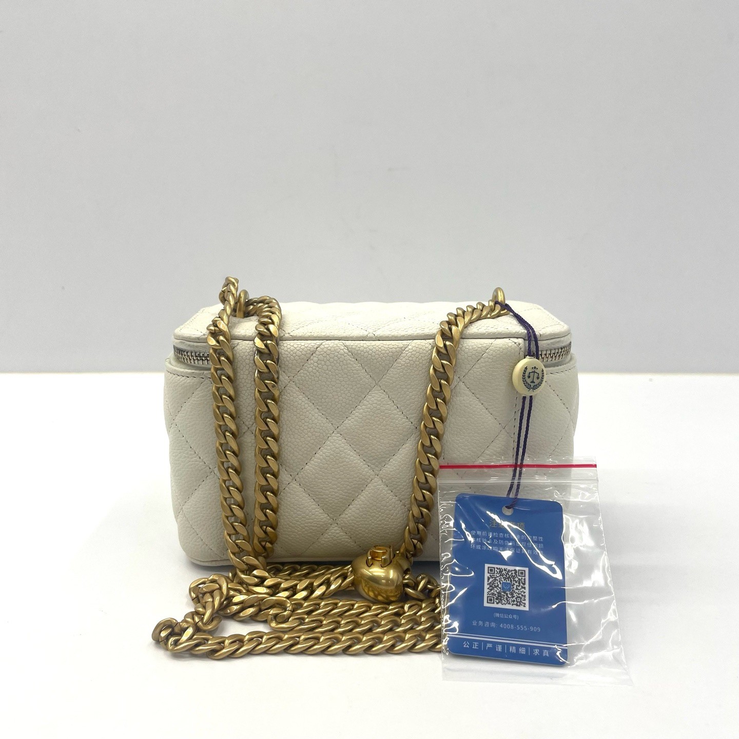 Chanel 23P Vanity Case White Leather Gold Hardware Ball Chain Bag[Duties Paid]