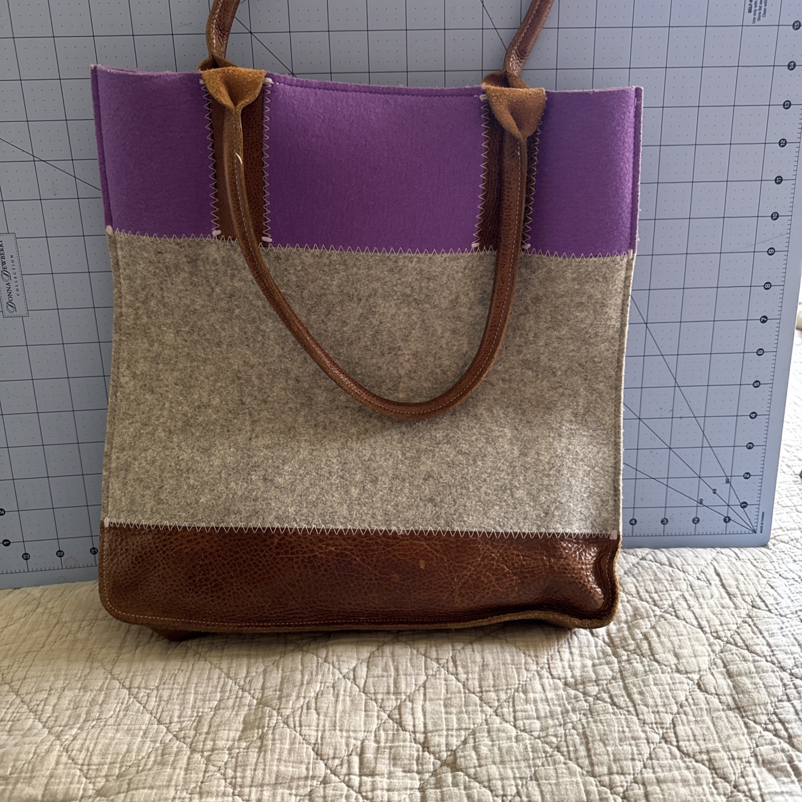 GRAF & LANTZ Jaunt Merino Wool Felt Leather Midi Tote – Granite/Lavender/Sienna