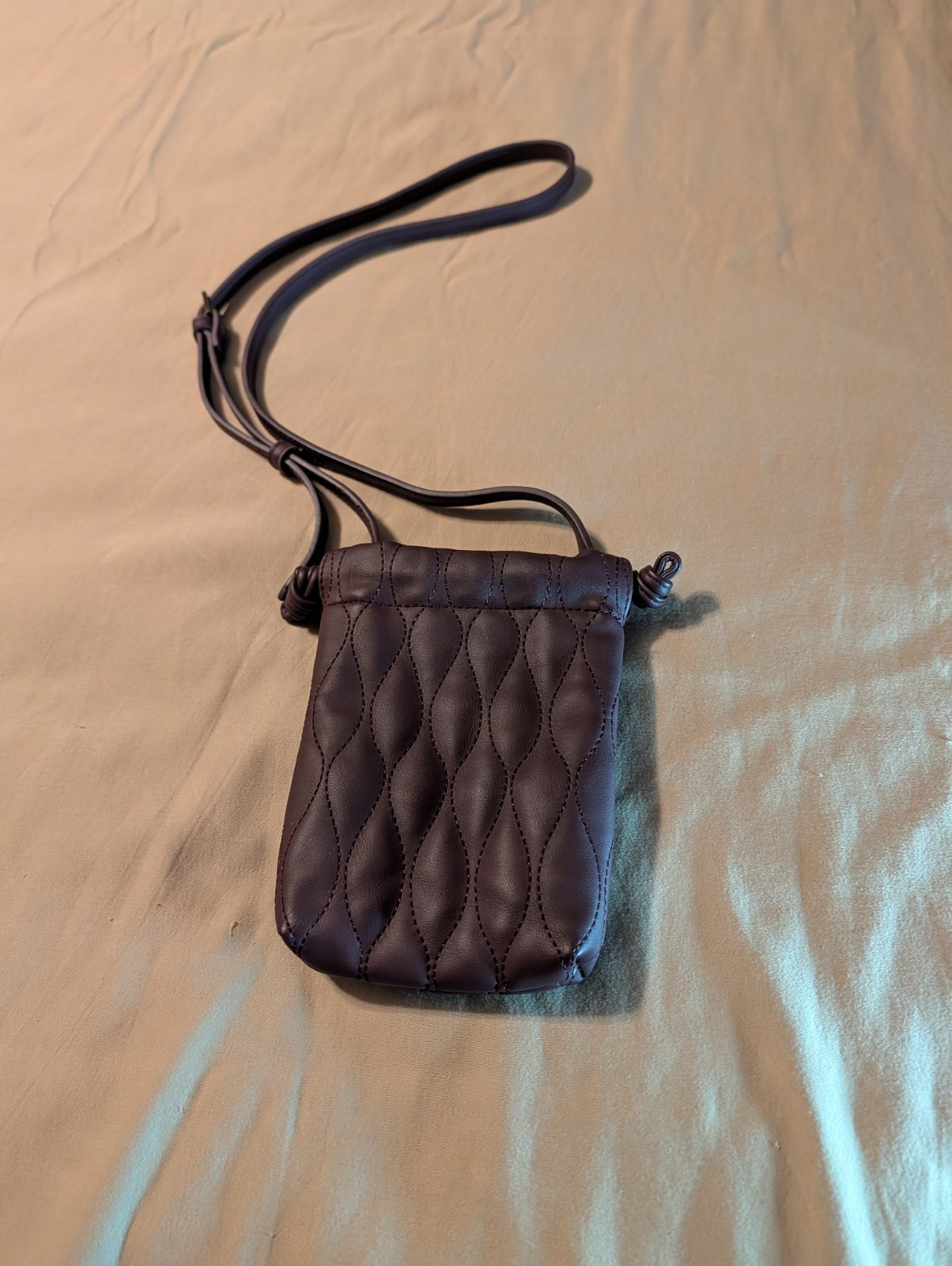 Burgundy Universal Thread adjustable crossbody bag 5 1/4″X7 1/4″ handbag purse