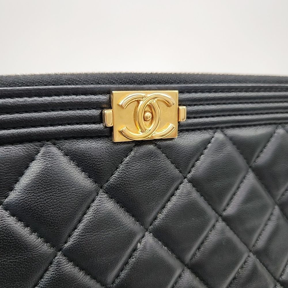 Chanel Black Quilted Leather Boy Clutch New Medium Size