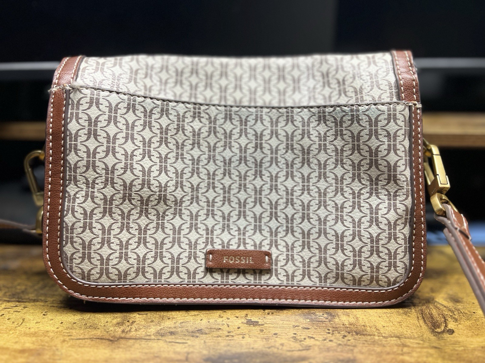 Fossil Handbag Brown Leather, All-Season, Shoulders Design