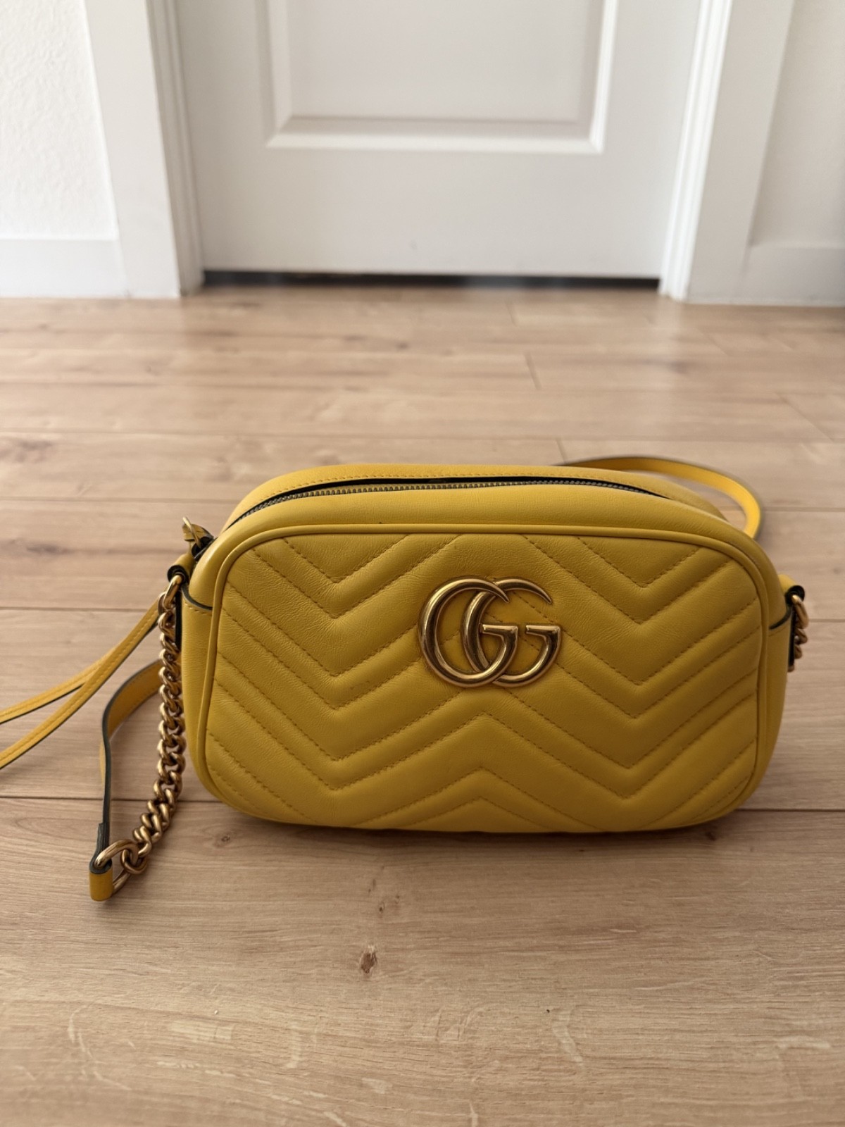 GUCCI Calfskin Matelasse Small GG Marmont Chain Shoulder Bag