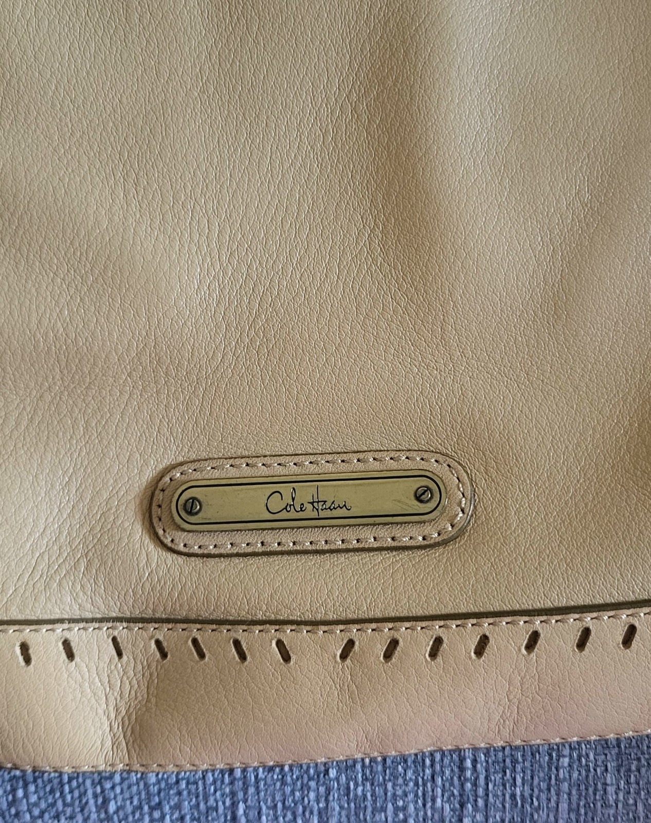 Cole Haan Shoulder Bag Purse NWT ex cond see pics! Comes with original dust bag!